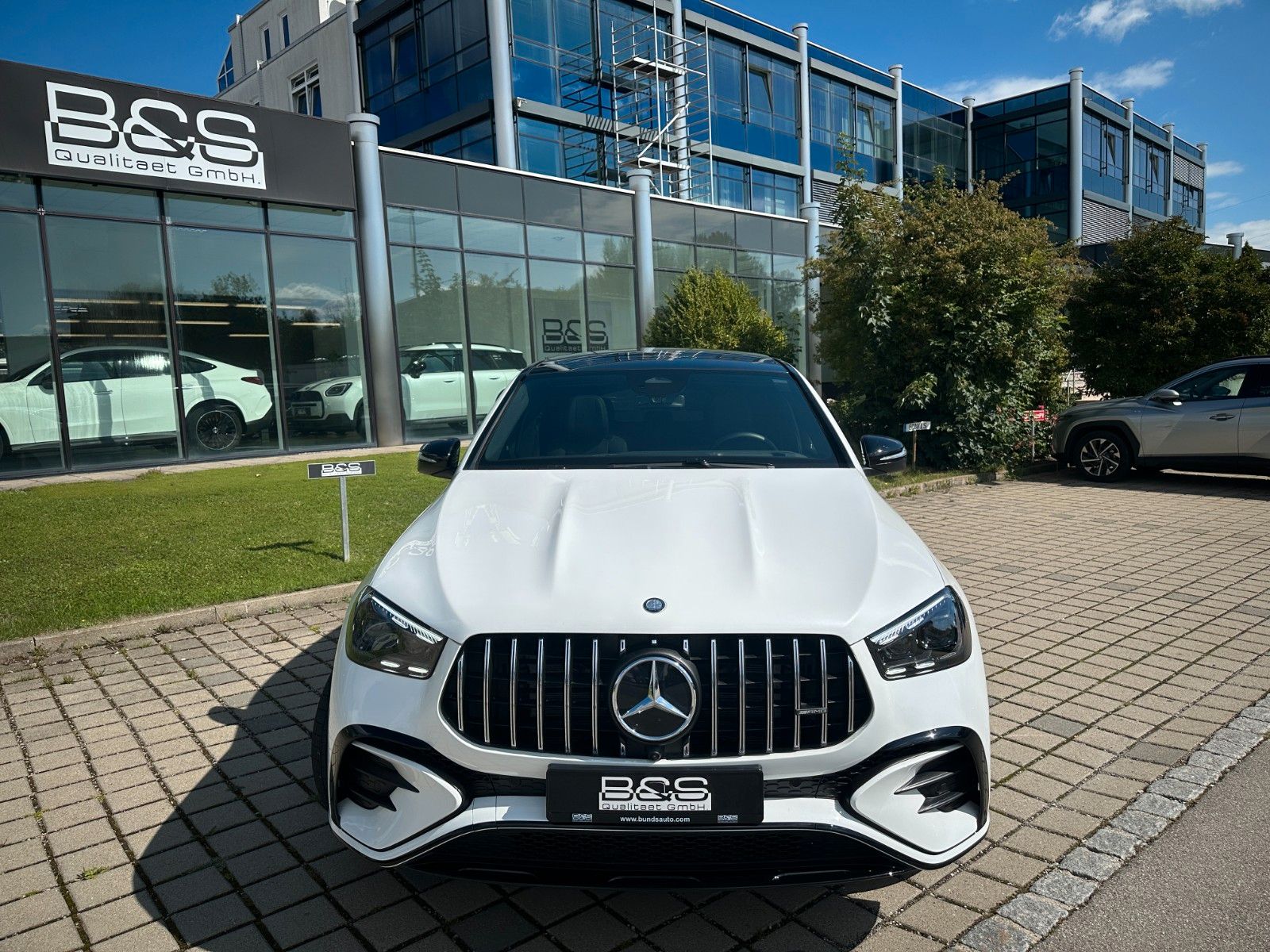 Fahrzeugabbildung Mercedes-Benz GLE53 AMG 4Matic+Coupe DISTR,HUD,PANO,LUFT,BURM