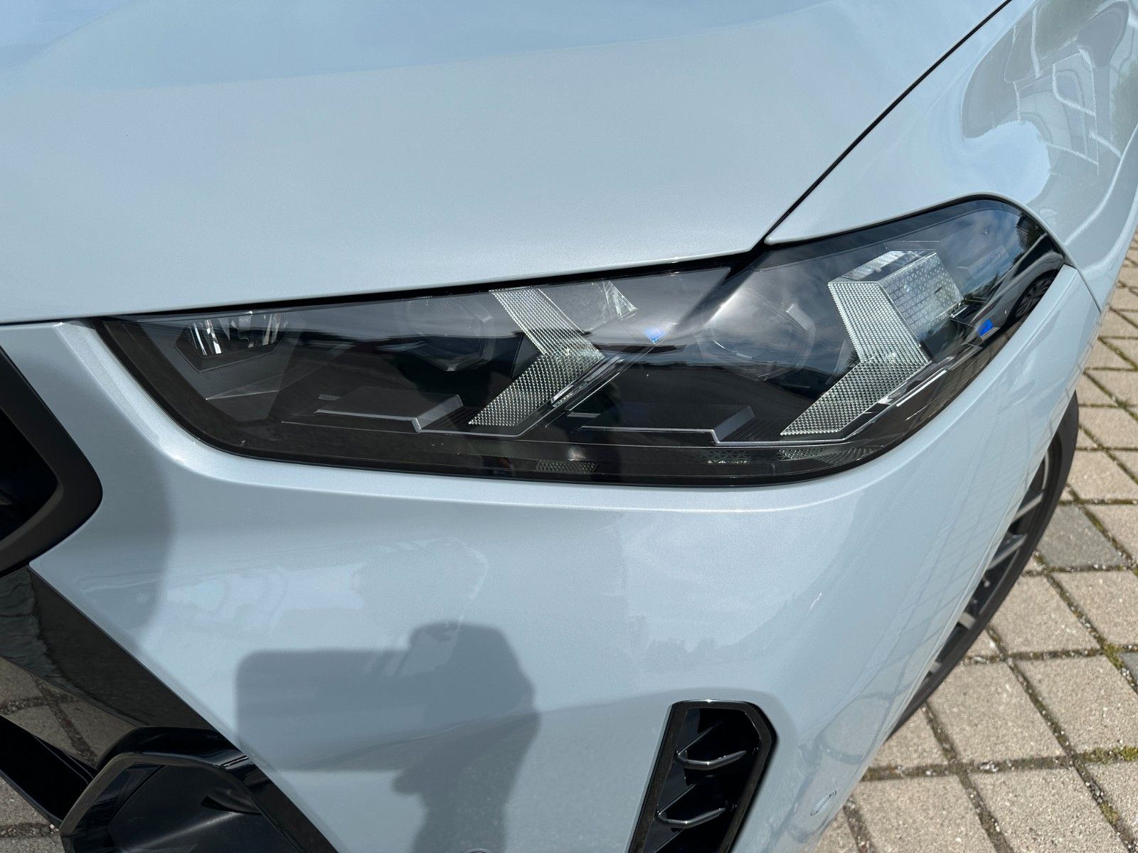 Fahrzeugabbildung BMW X6 30d xDrive MSport ACC,HUD,PANO,HARMAN,SOFTCL