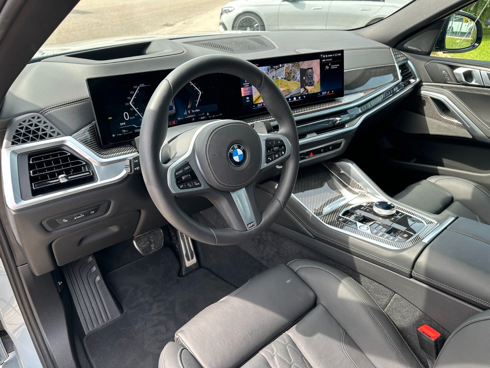 Fahrzeugabbildung BMW X6 30d xDrive MSport ACC,HUD,PANO,HARMAN,SOFTCL