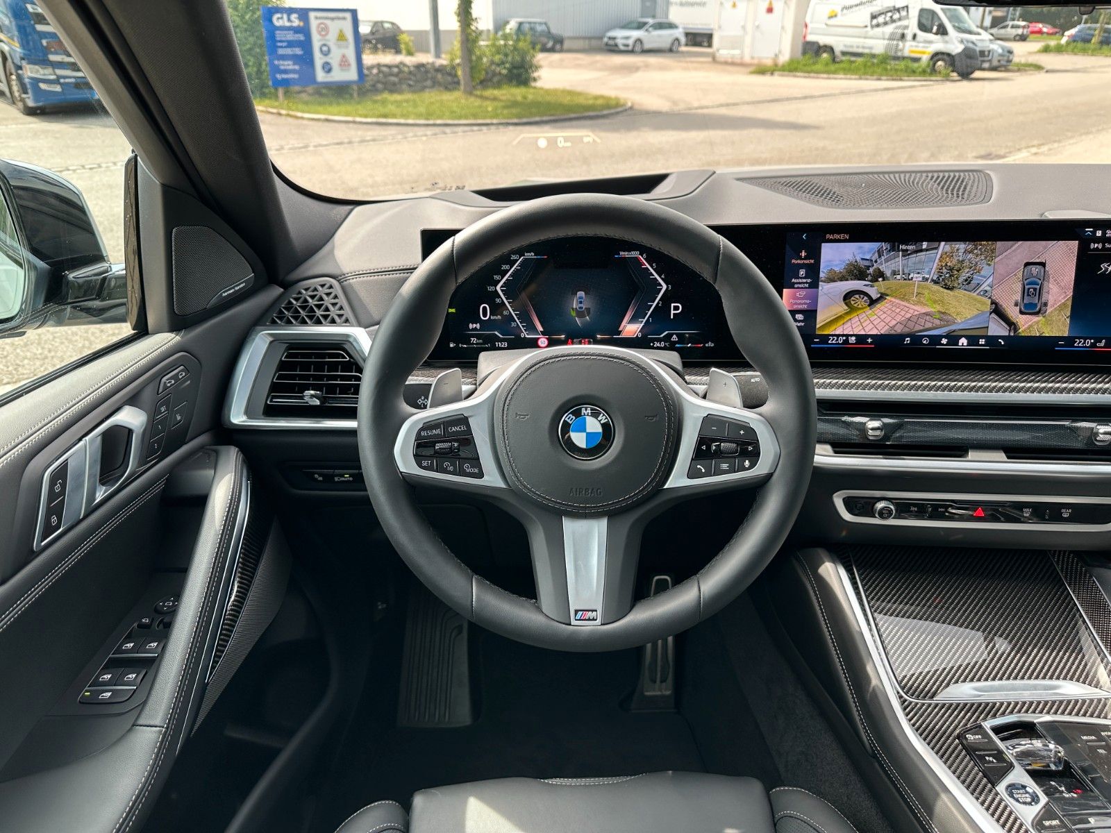 Fahrzeugabbildung BMW X6 30d xDrive MSport ACC,HUD,PANO,HARMAN,SOFTCL