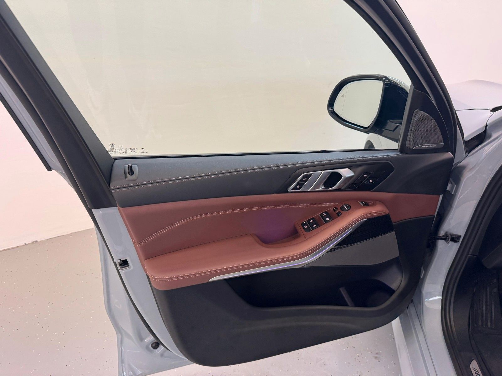 Fahrzeugabbildung BMW X5 30d xDrive MSport ACC,HUD,PANO,HARMAN,360