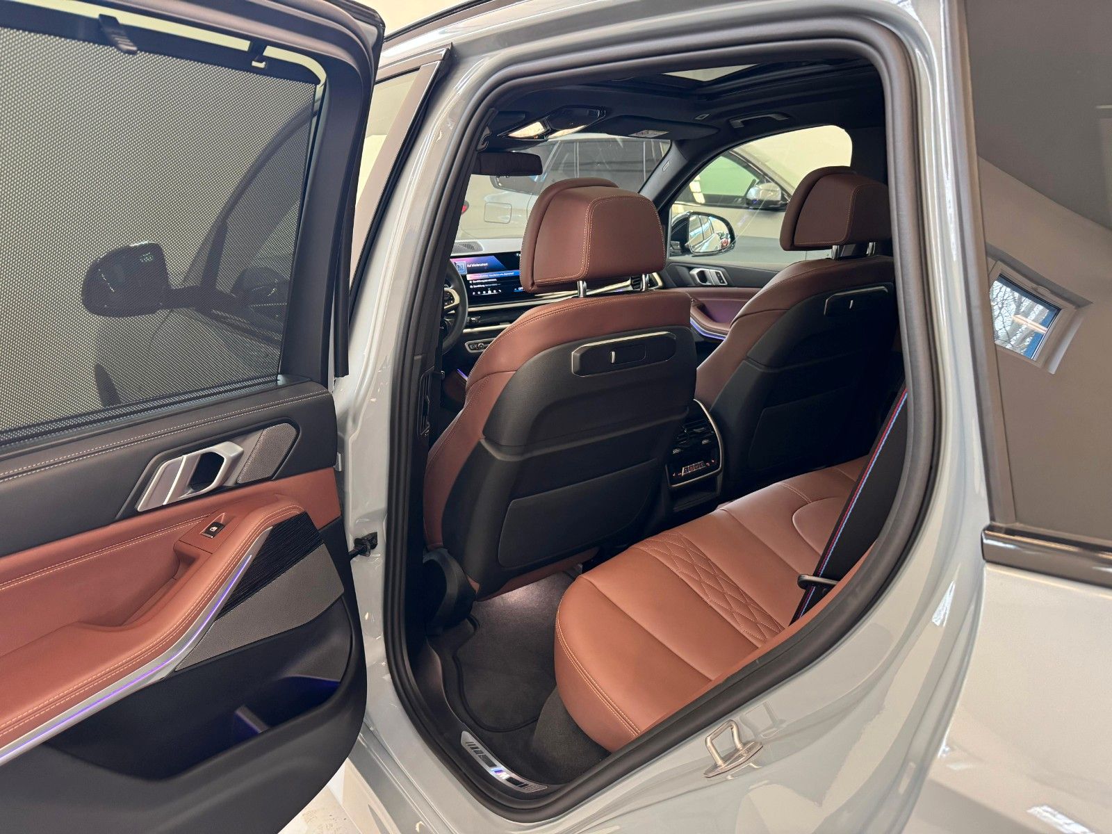 Fahrzeugabbildung BMW X5 30d xDrive MSport ACC,HUD,PANO,HARMAN,360
