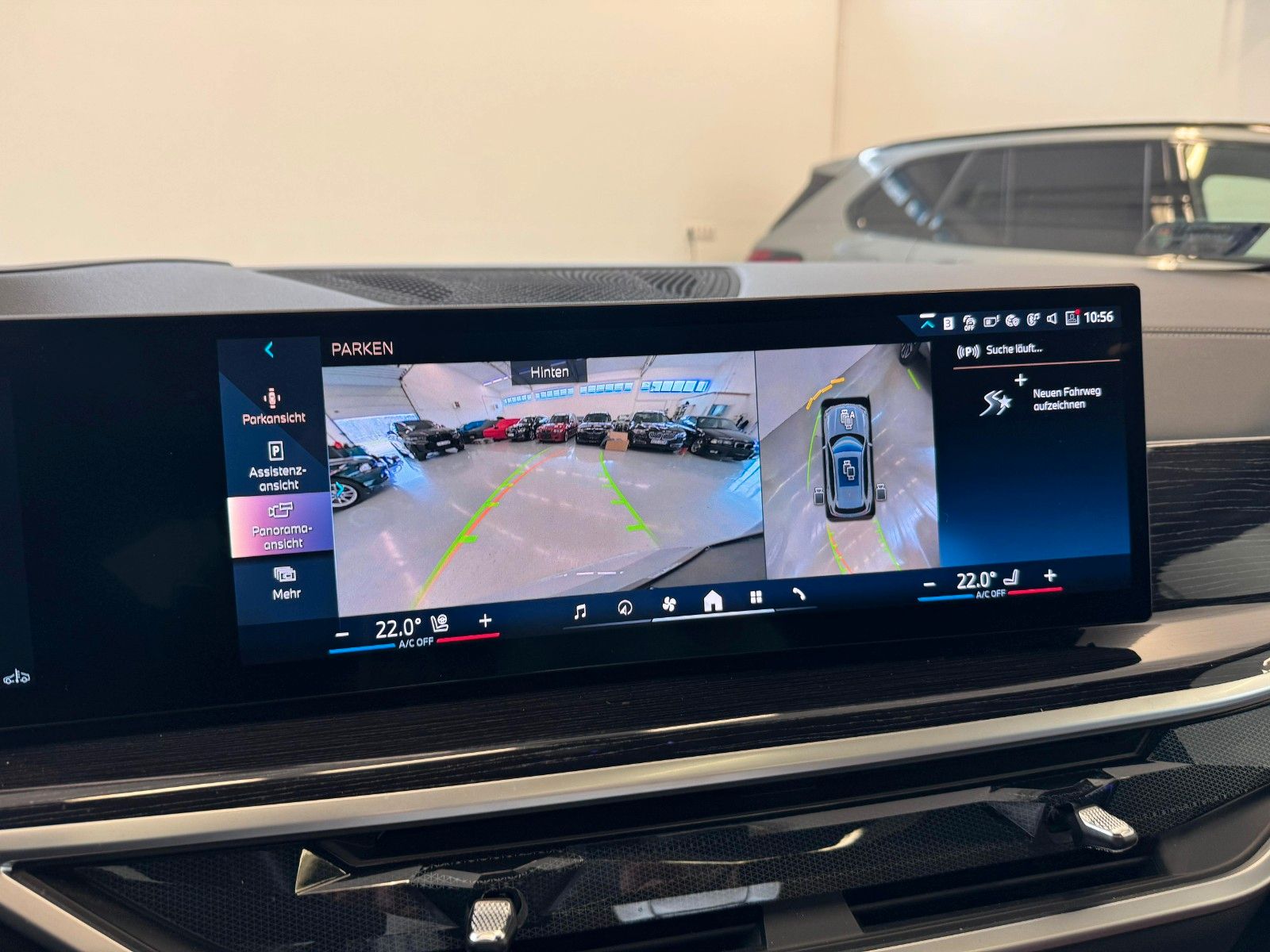 Fahrzeugabbildung BMW X5 30d xDrive MSport ACC,HUD,PANO,HARMAN,360