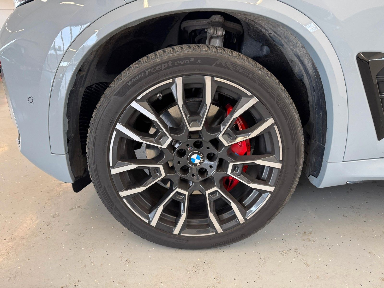 Fahrzeugabbildung BMW X5 30d xDrive MSport ACC,HUD,PANO,HARMAN,360