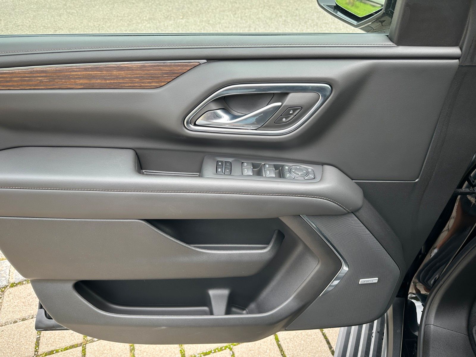 Fahrzeugabbildung Chevrolet Suburban High Country 6.2 ACC,HUD,BOSE,PANO,LUFT