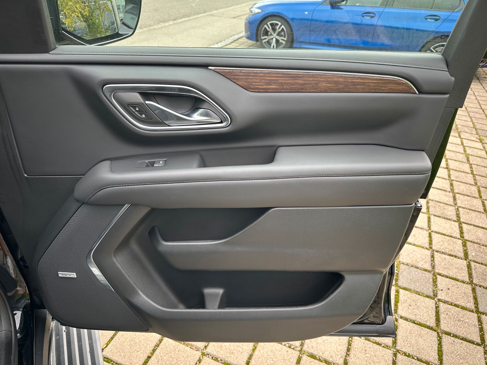 Fahrzeugabbildung Chevrolet Suburban High Country 6.2 ACC,HUD,BOSE,PANO,LUFT