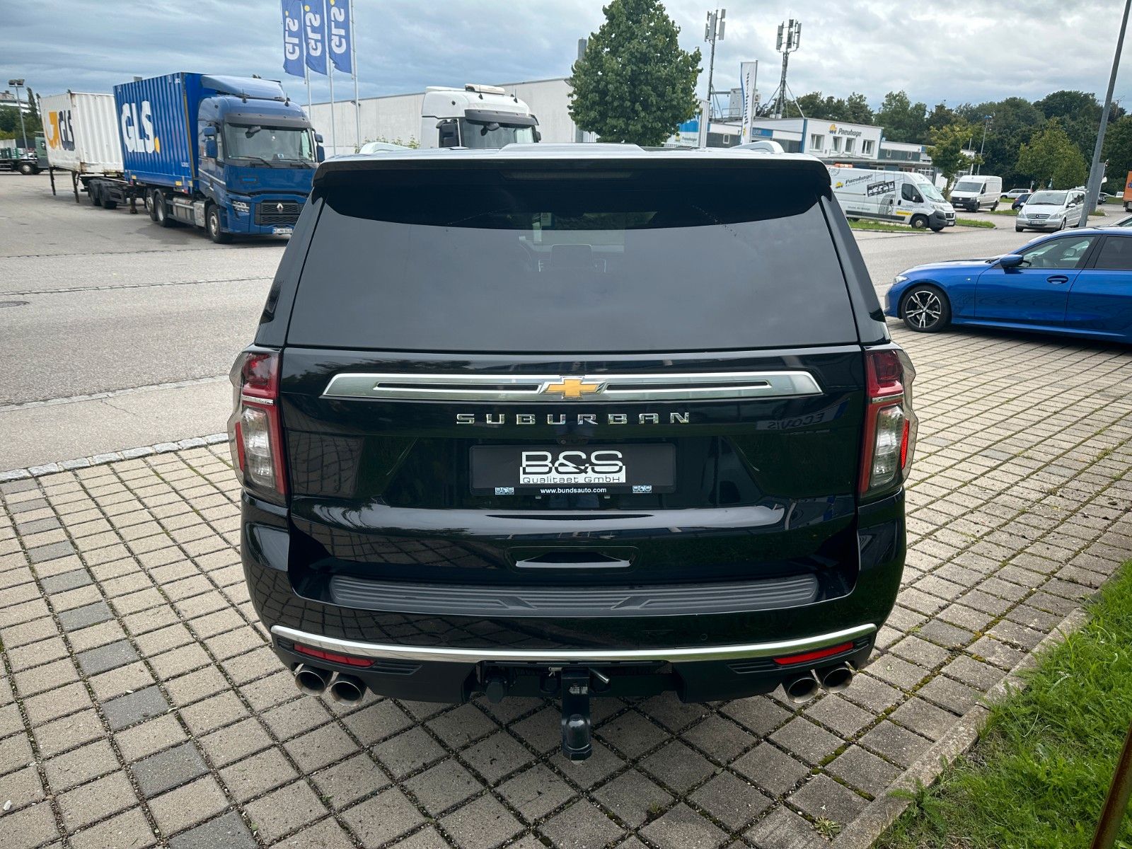 Fahrzeugabbildung Chevrolet Suburban High Country 6.2 ACC,HUD,BOSE,PANO,LUFT