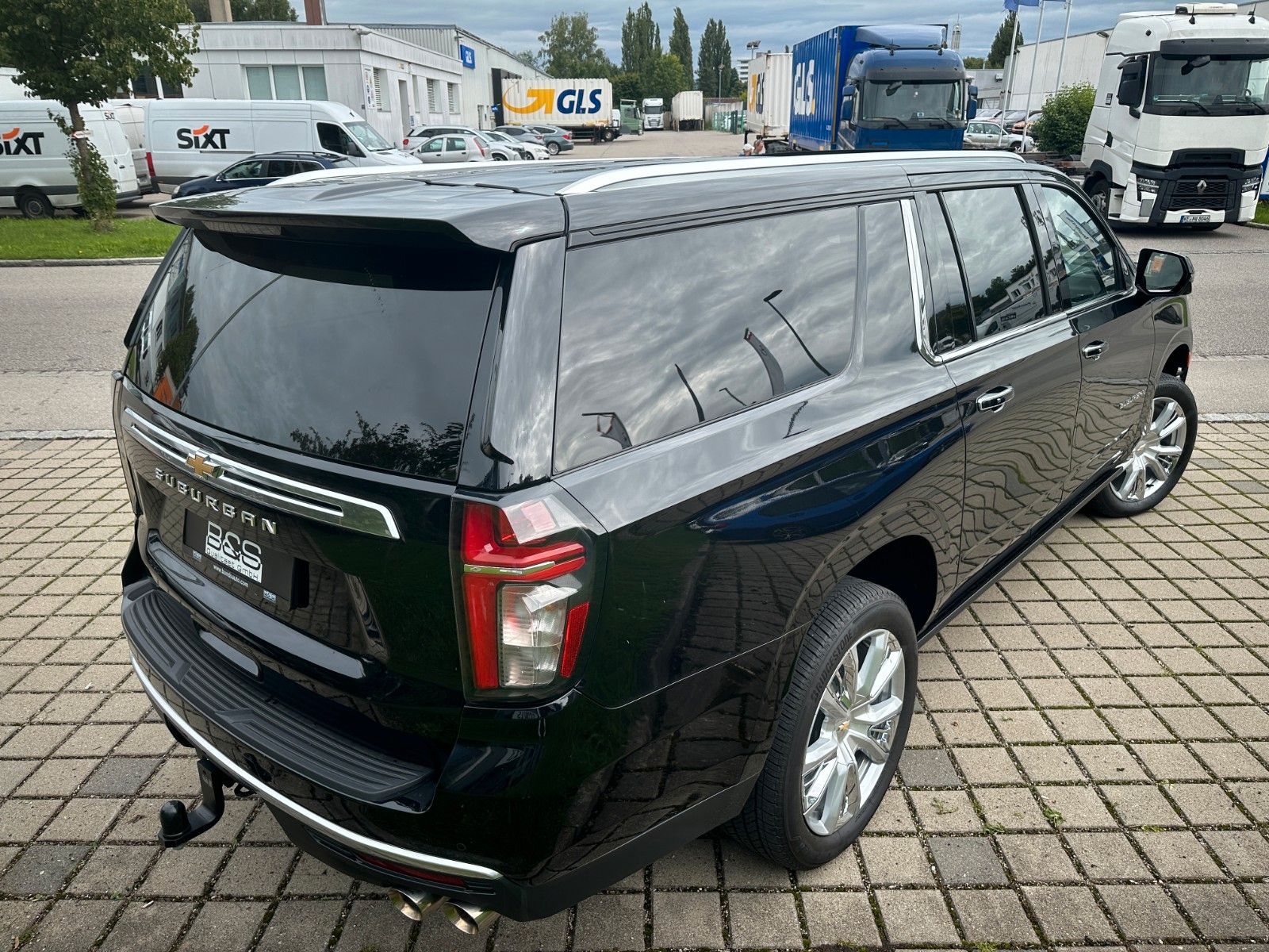 Fahrzeugabbildung Chevrolet Suburban High Country 6.2 ACC,HUD,BOSE,PANO,LUFT