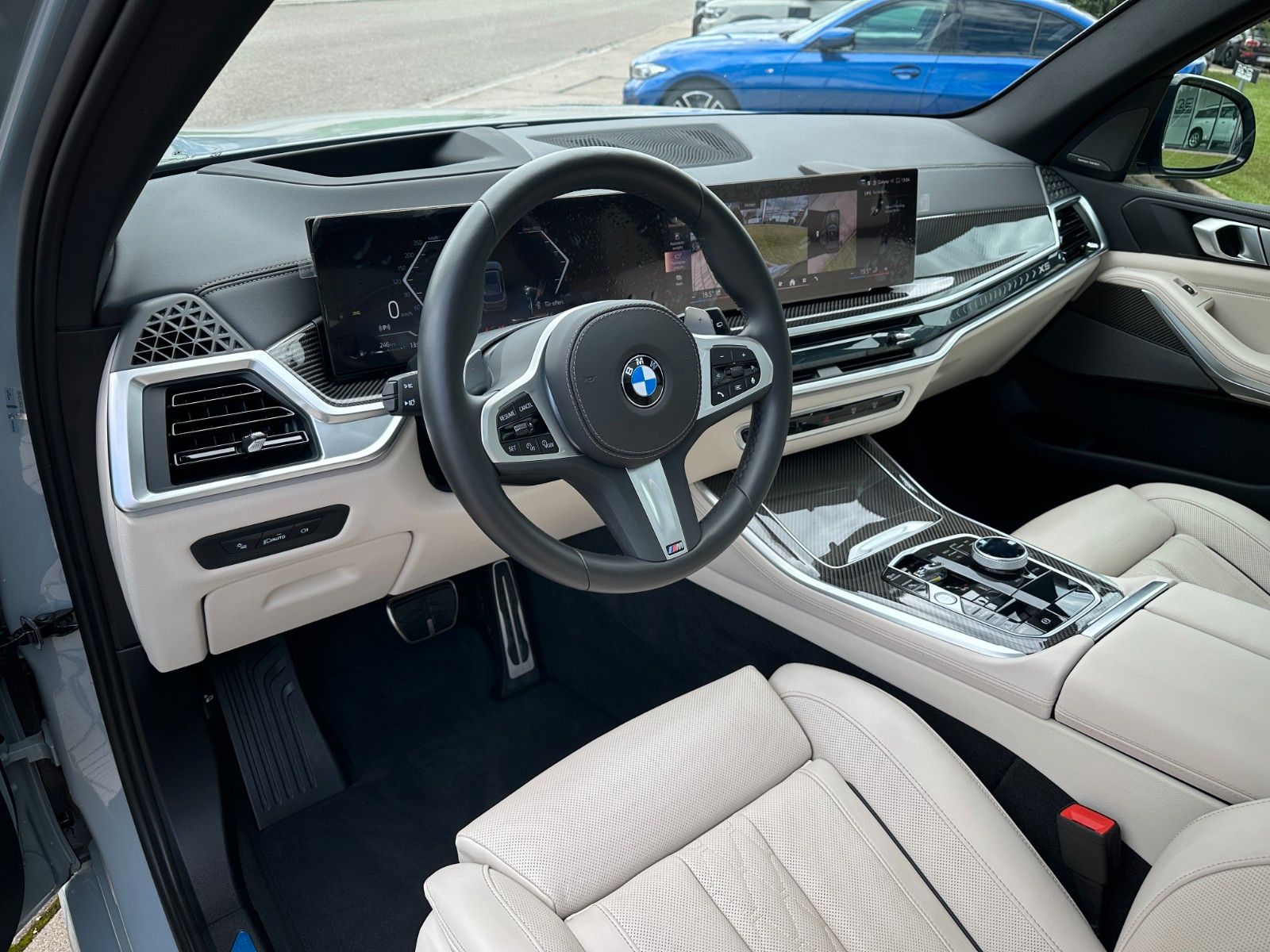 Fahrzeugabbildung BMW X5 30d xDrive MSport ACC,HUD,PANO,HARMAN,SOFTCL