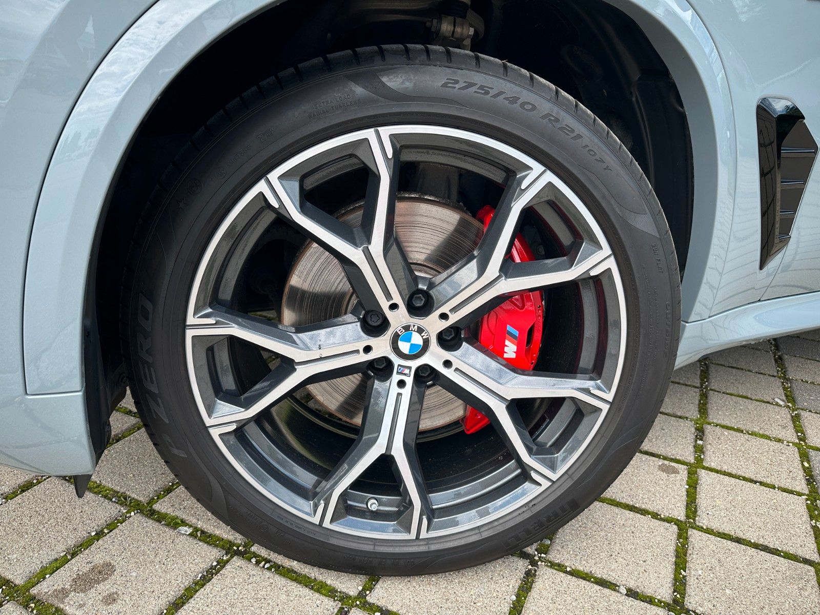 Fahrzeugabbildung BMW X5 30d xDrive MSport ACC,HUD,PANO,HARMAN,SOFTCL