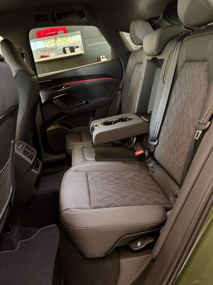 Fahrzeugabbildung Audi Q5 Sportback 2.0 TDI quattro ACC,MATRIX,360,Usw
