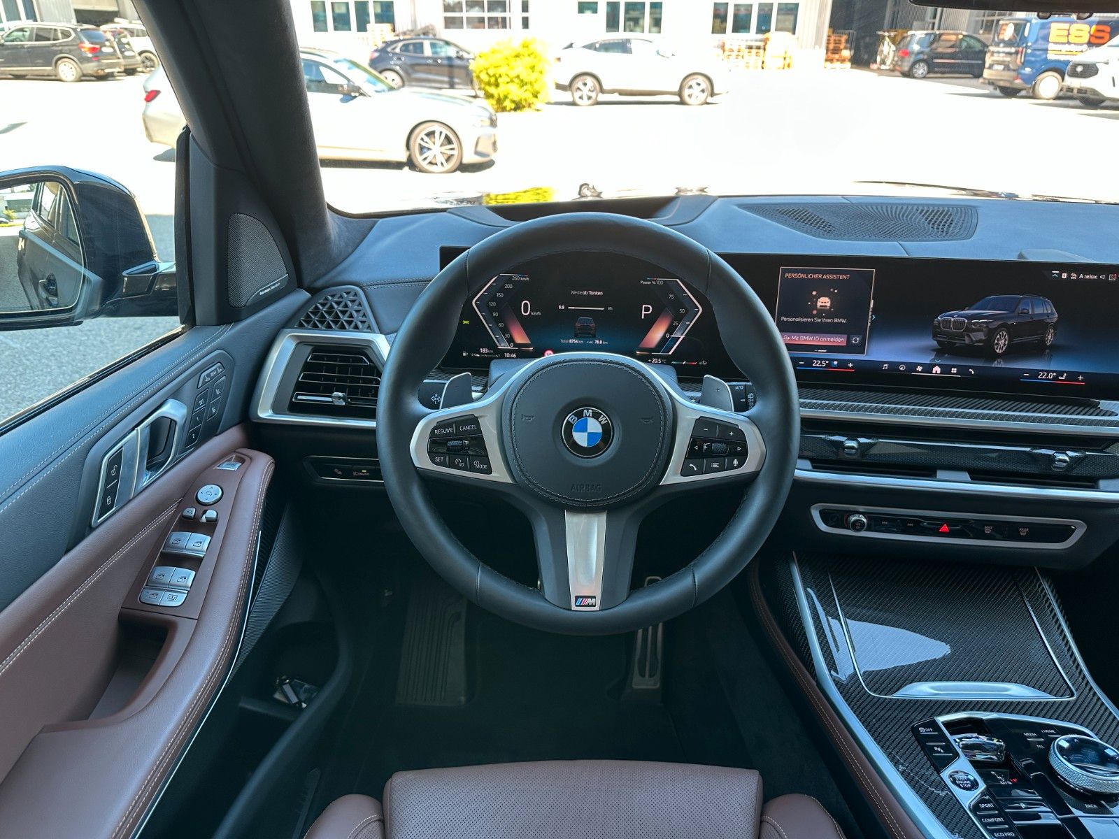 Fahrzeugabbildung BMW X7 xDrive 40d M Sport ACC,HUD,SKYl,SFTCL,INTLENK