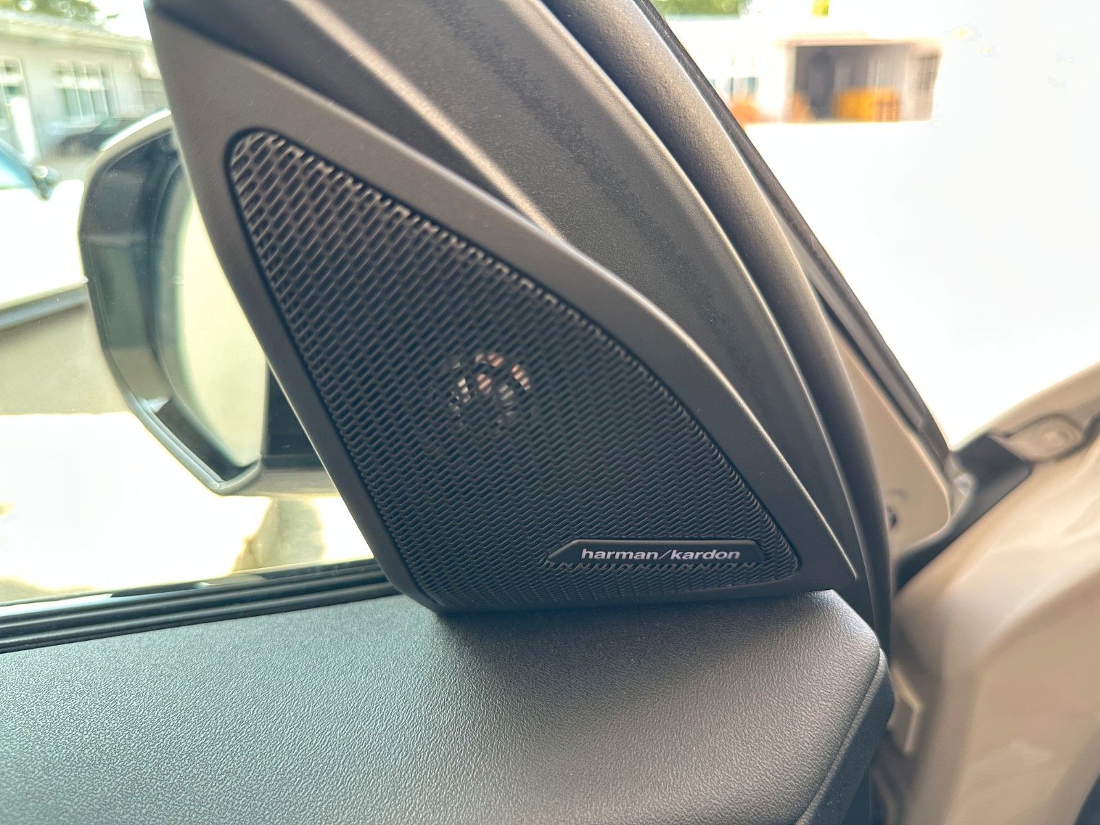 Fahrzeugabbildung BMW X3 M50 xDrive ACC,HUD,PANO,HARMAN,AHK,21",