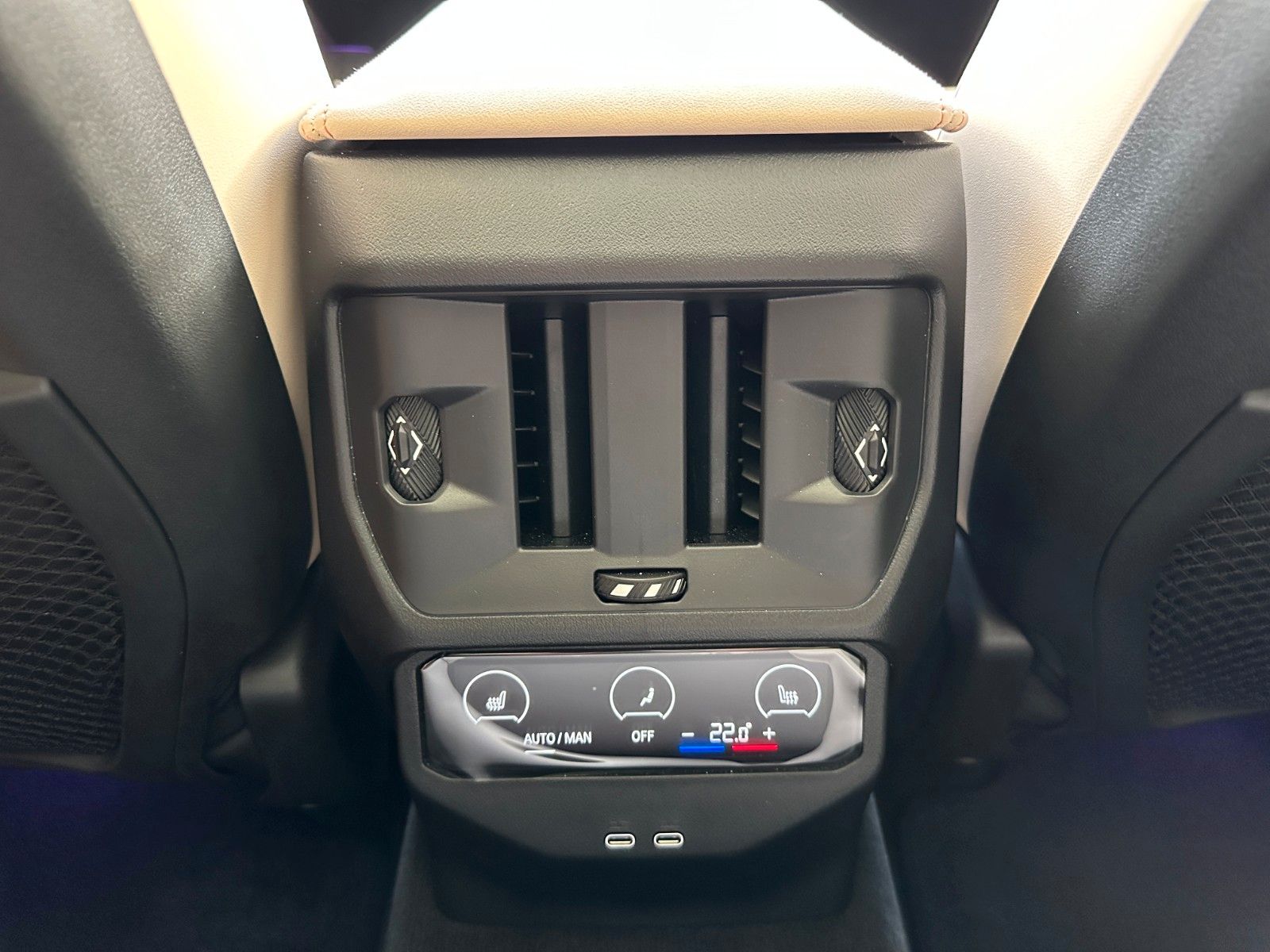 Fahrzeugabbildung BMW X3 M50 xDrive ACC,HUD,PANO,HARMAN,AHK,21",