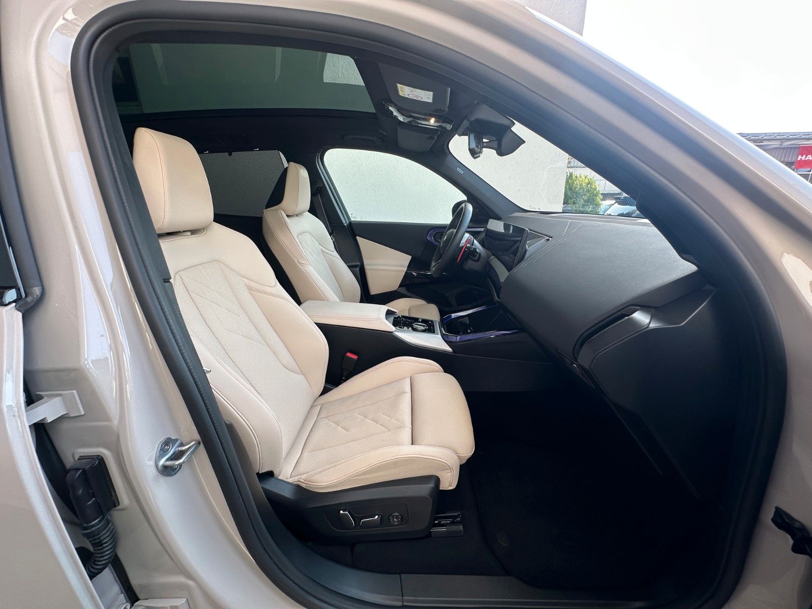 Fahrzeugabbildung BMW X3 M50 xDrive ACC,HUD,PANO,HARMAN,AHK,21",
