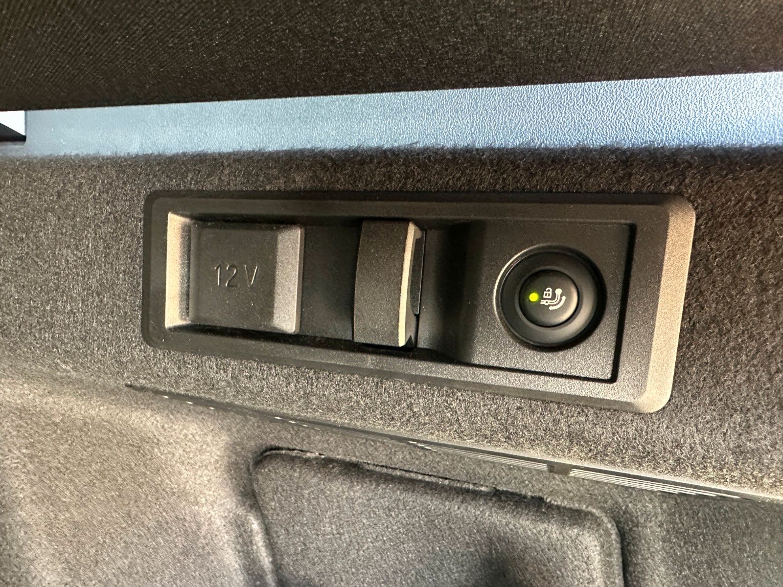 Fahrzeugabbildung BMW X3 M50 xDrive ACC,HUD,PANO,HARMAN,AHK,21",