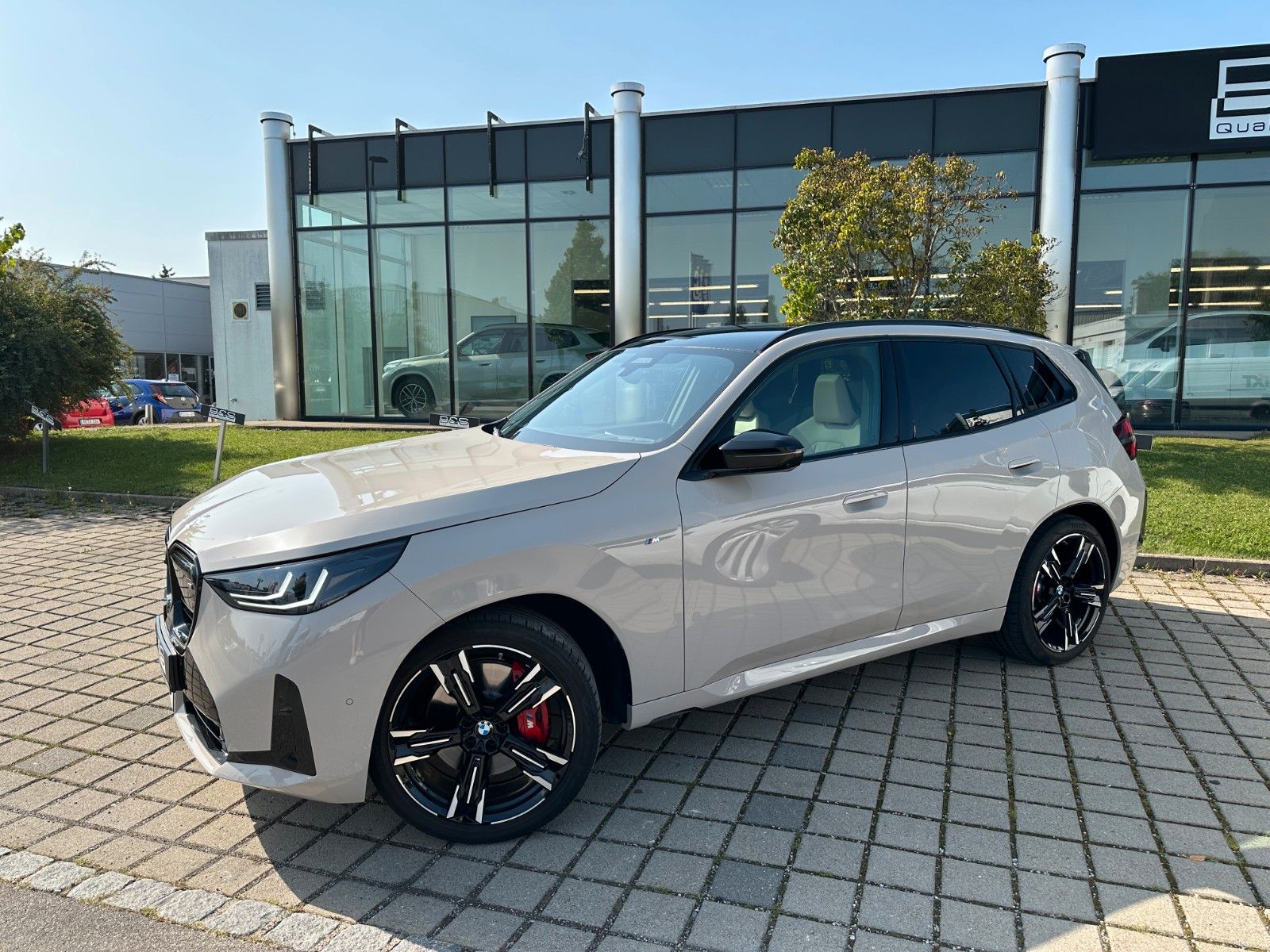 Fahrzeugabbildung BMW X3 M50 xDrive ACC,HUD,PANO,HARMAN,AHK,21",