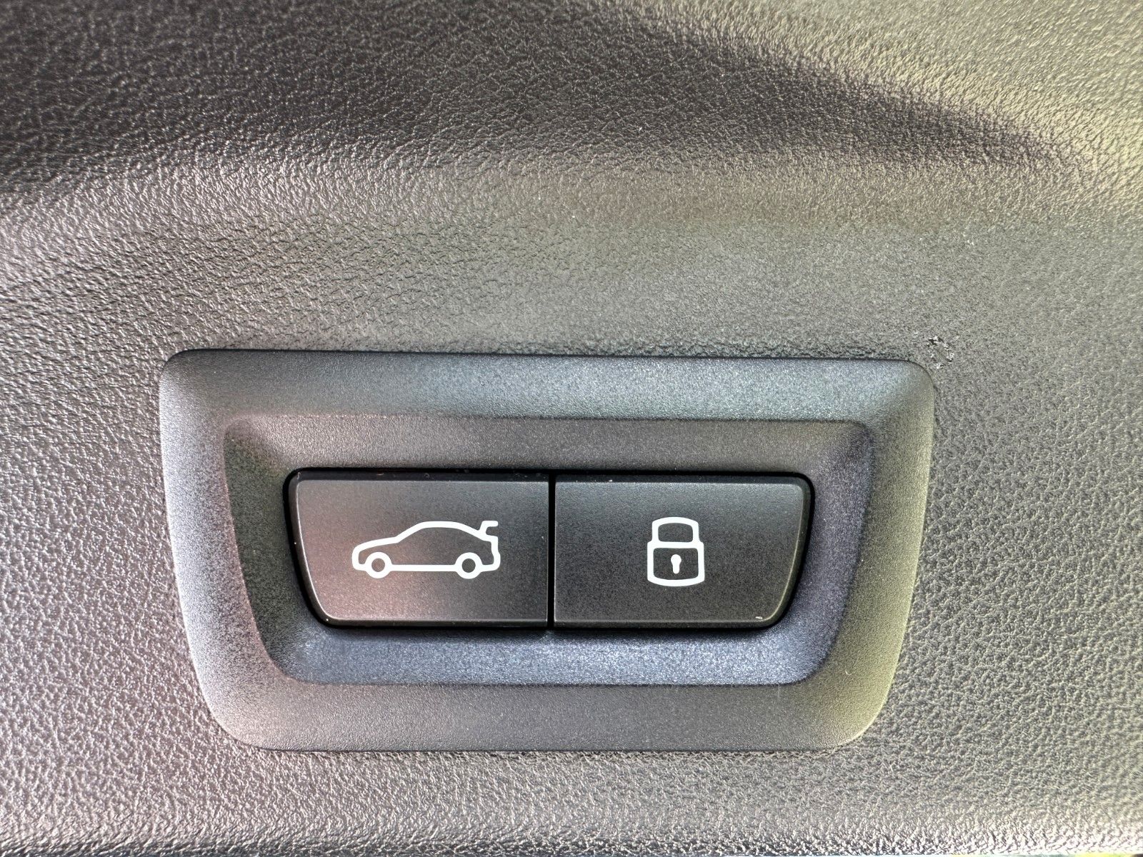 Fahrzeugabbildung BMW X5 30 d xDrive ACC,HUD,PANO,HARMAN,LUFT,360,AHK