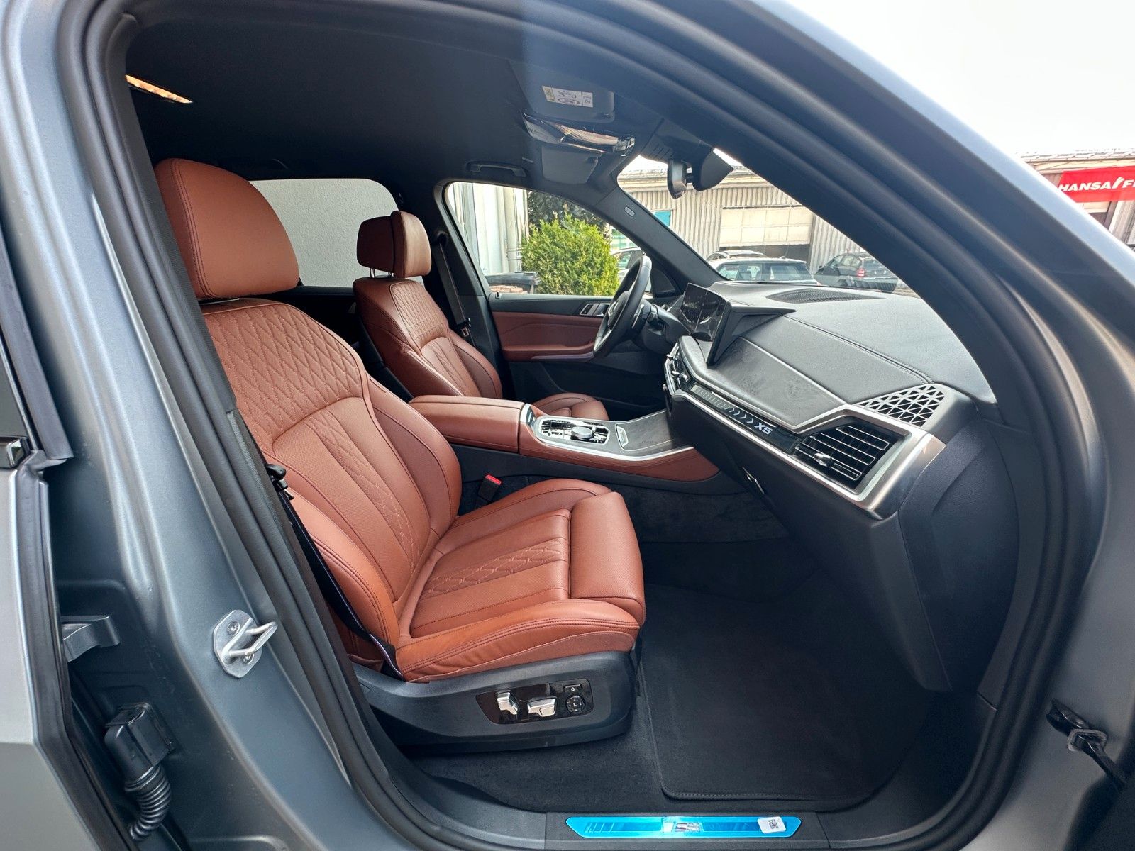 Fahrzeugabbildung BMW X5 50e xDrive MSport ACC,HUD,HARMAN,LUFT,AHK,360