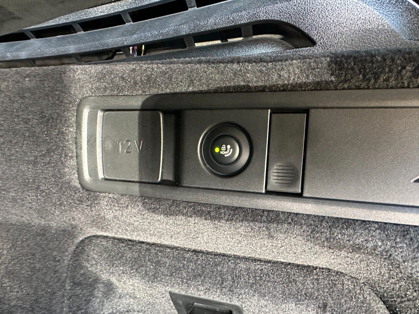 Fahrzeugabbildung BMW X5 50e xDrive MSport ACC,HUD,HARMAN,LUFT,AHK,360
