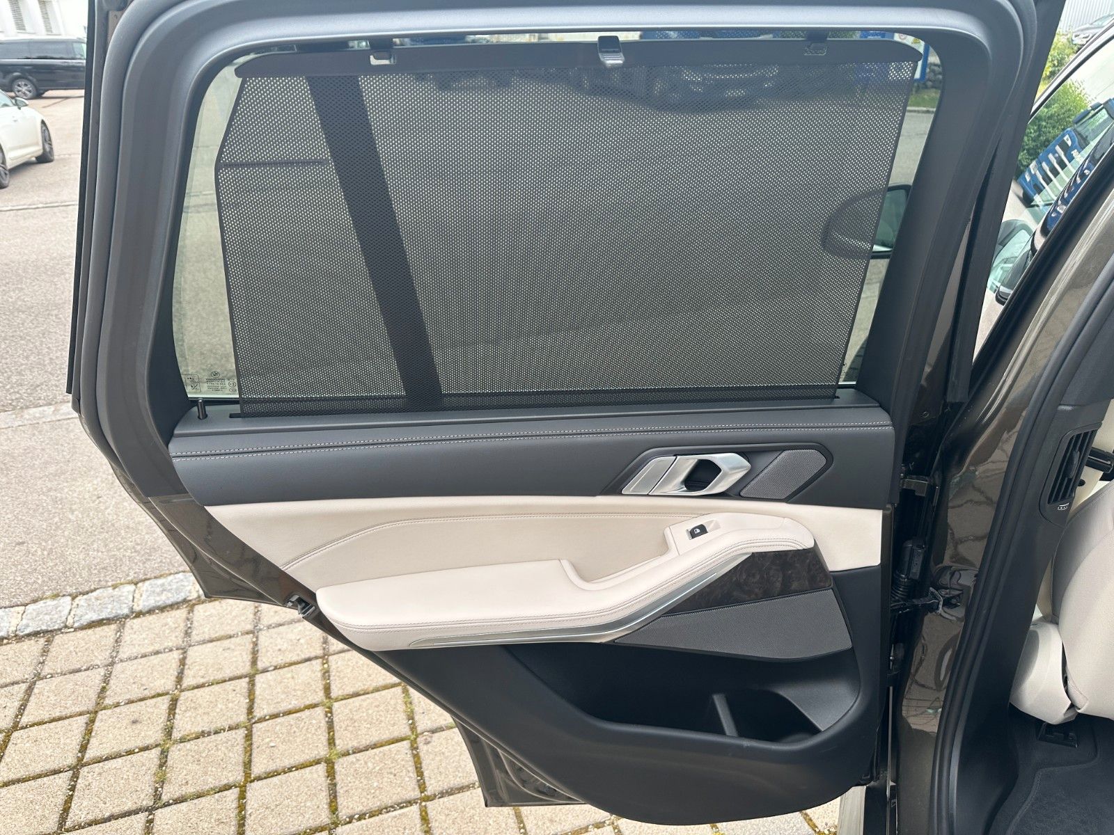 Fahrzeugabbildung BMW X5 50e xDrive MSport ACC,HUD,PANO,HARMAN,LUFT,..