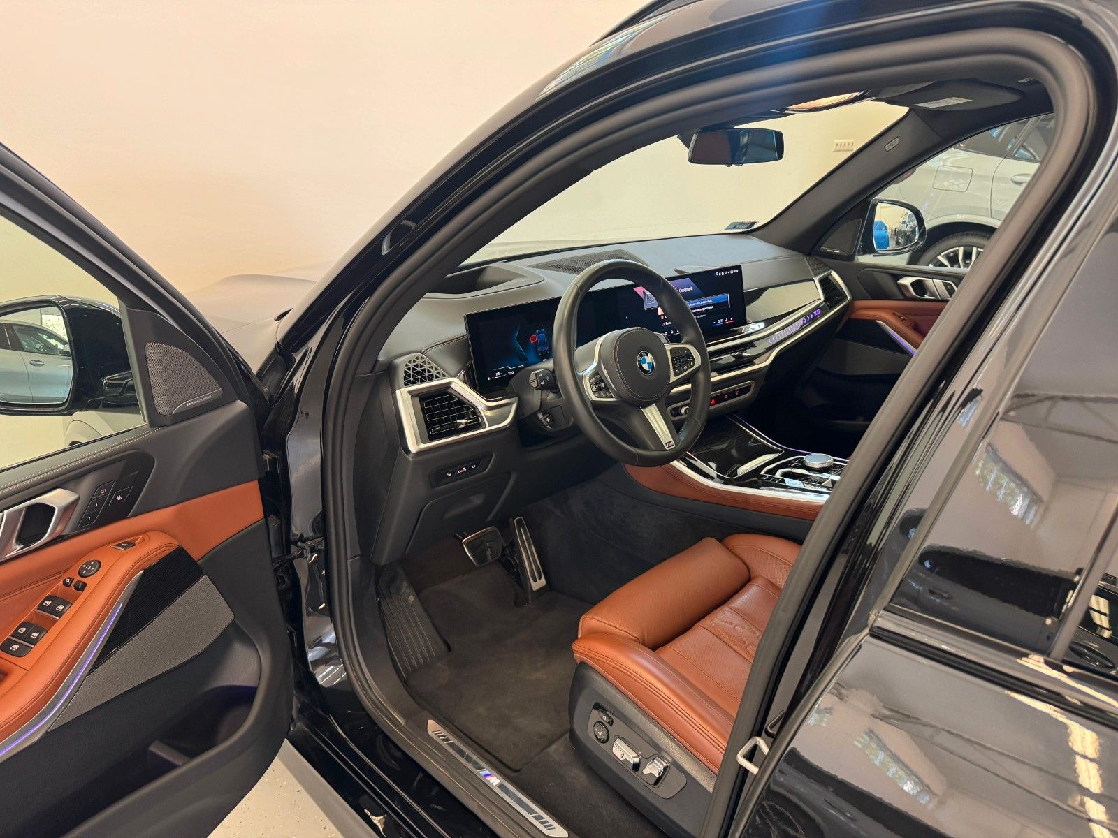 Fahrzeugabbildung BMW X5 40d xDrive MSport ACC,HUD,PANO,H&K,SOFT,360
