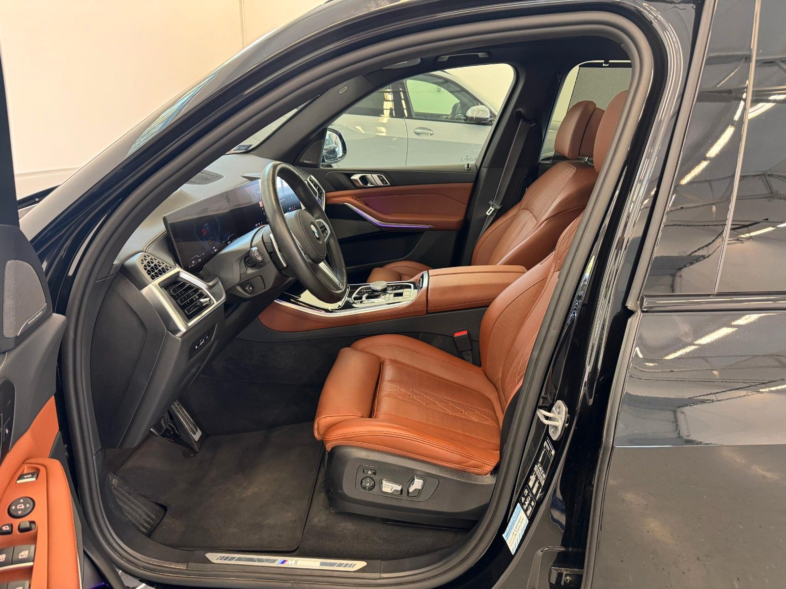 Fahrzeugabbildung BMW X5 40d xDrive MSport ACC,HUD,PANO,H&K,SOFT,360