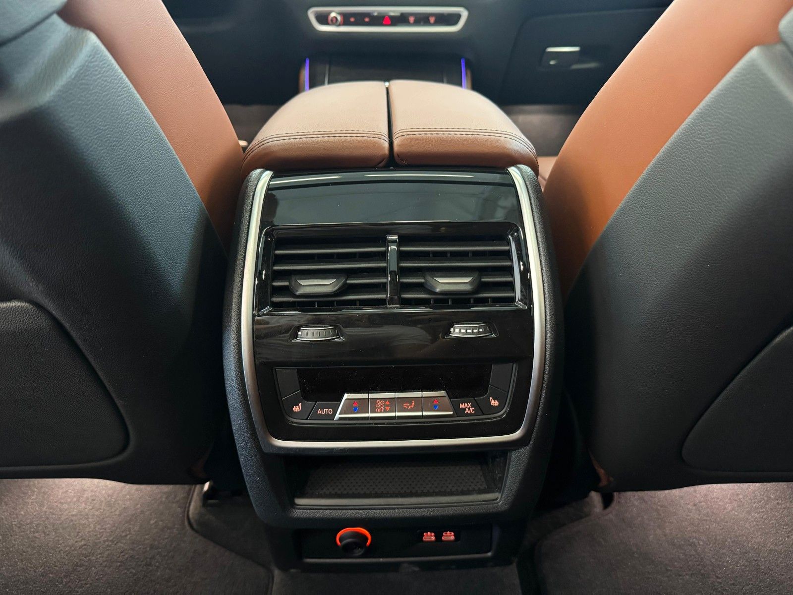 Fahrzeugabbildung BMW X5 40d xDrive MSport ACC,HUD,PANO,H&K,SOFT,360
