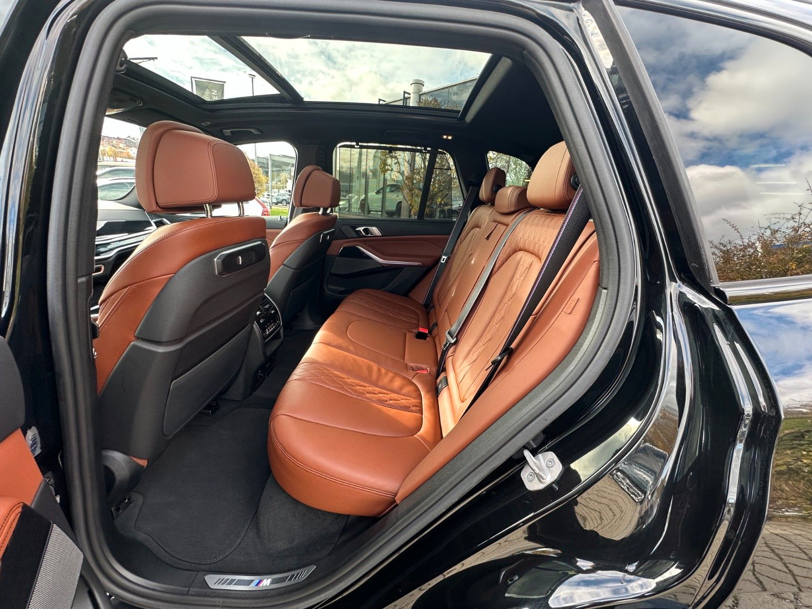 Fahrzeugabbildung BMW X5 40d xDrive MSport ACC,HUD,PANO,H&K,SOFT,360