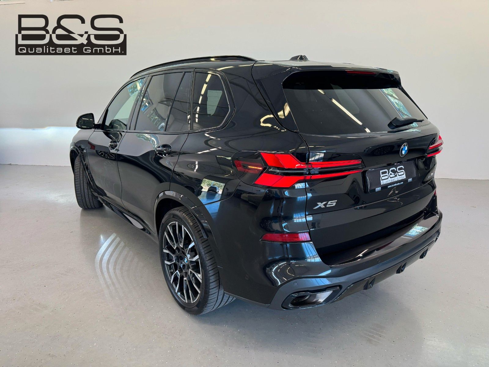 Fahrzeugabbildung BMW X5 40d xDrive MSport ACC,HUD,PANO,H&K,SOFT,360