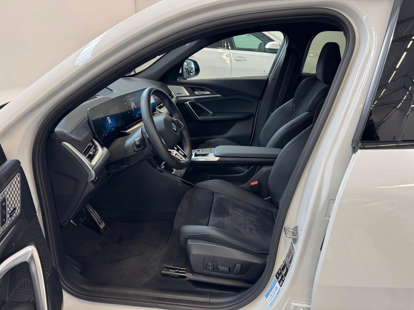 Fahrzeugabbildung BMW X2 20d xDrive MSport ACC,HUD,PANO,HARMAN,Usw