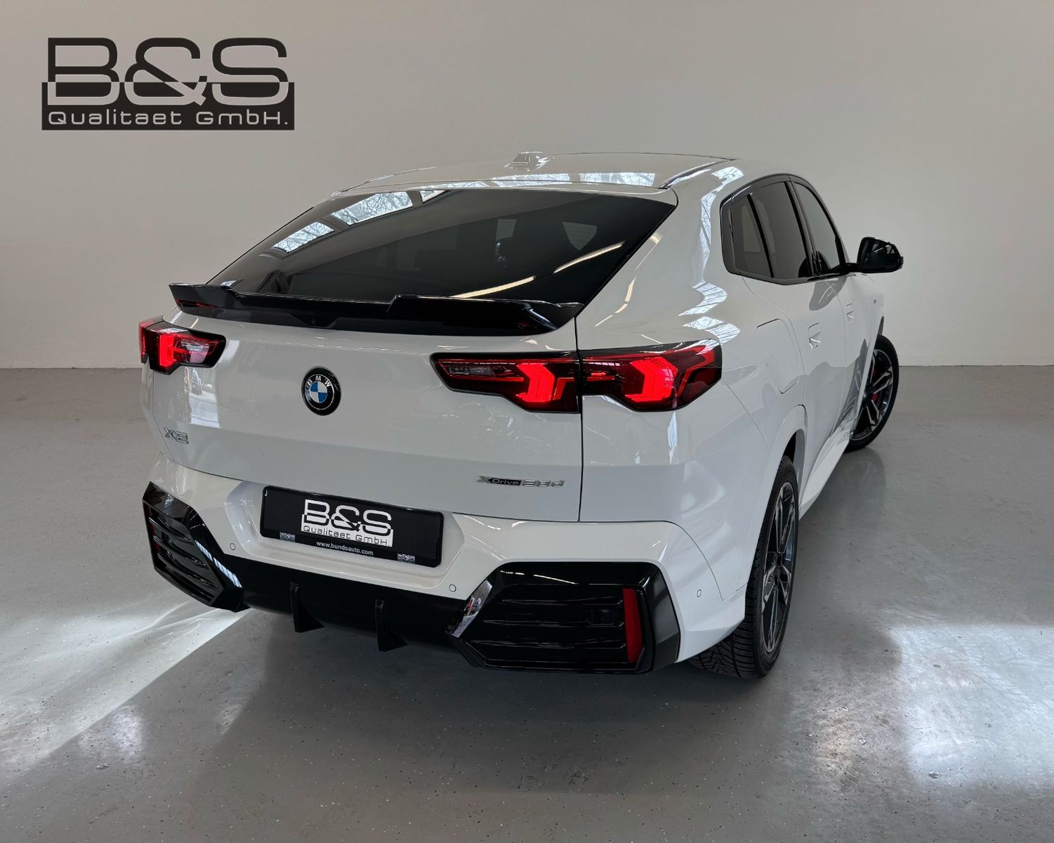 Fahrzeugabbildung BMW X2 20d xDrive MSport ACC,HUD,PANO,HARMAN,Usw