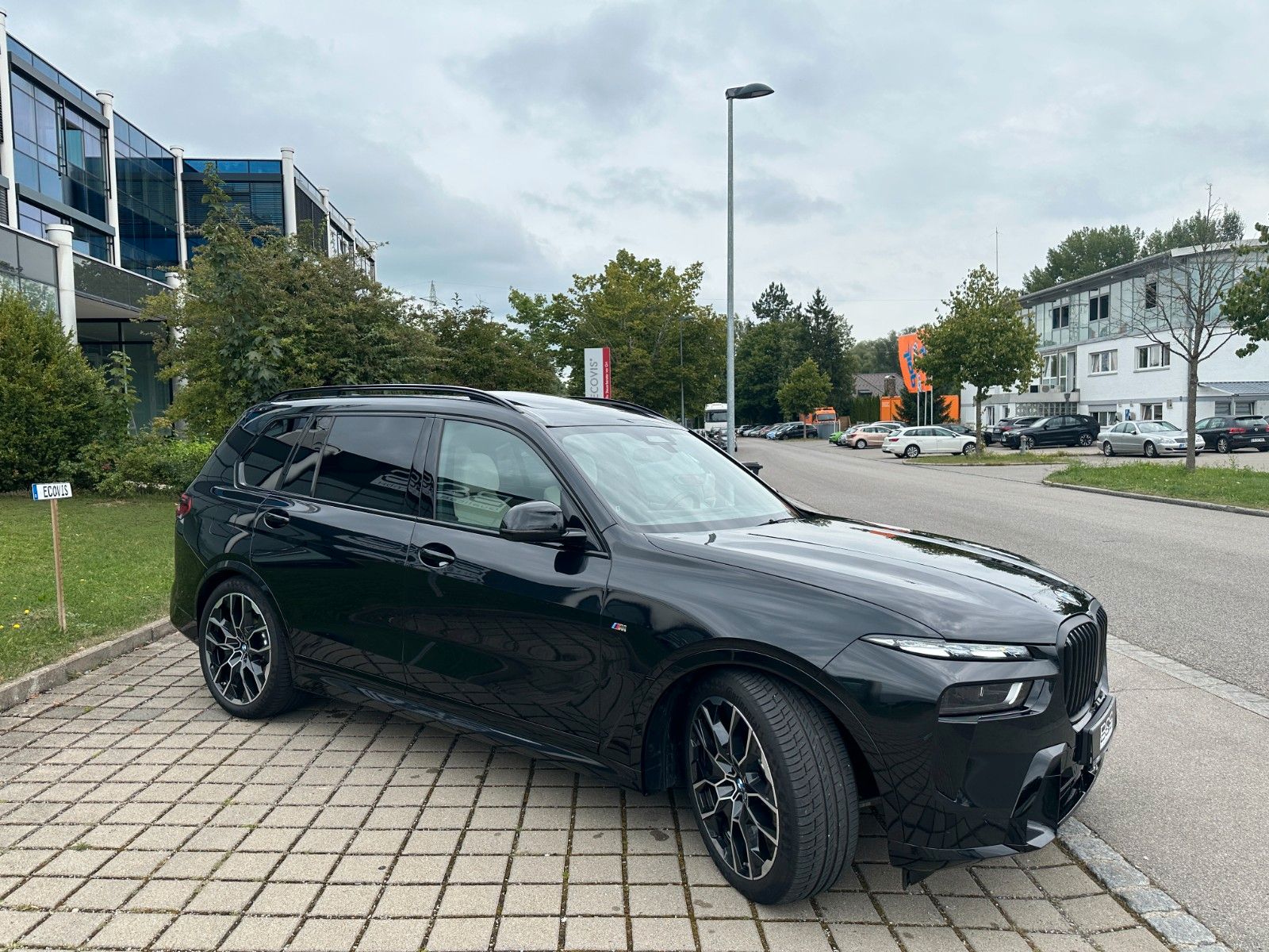 Fahrzeugabbildung BMW X7 xDrive 40d MSport ACC,HUD,SKYL,HARMAN,LUFT...