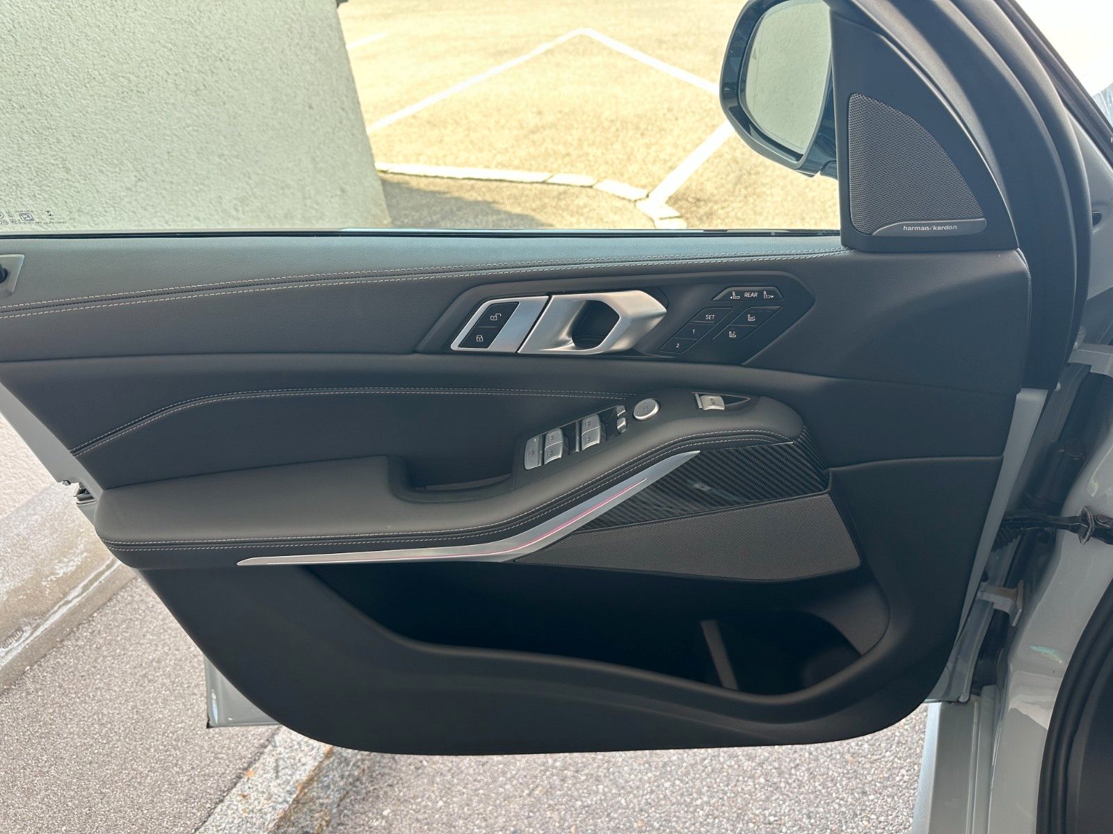 Fahrzeugabbildung BMW X7 xDr 40d M Sport AHK,HUD,SKYL,HARM,LUFT,INTLEN