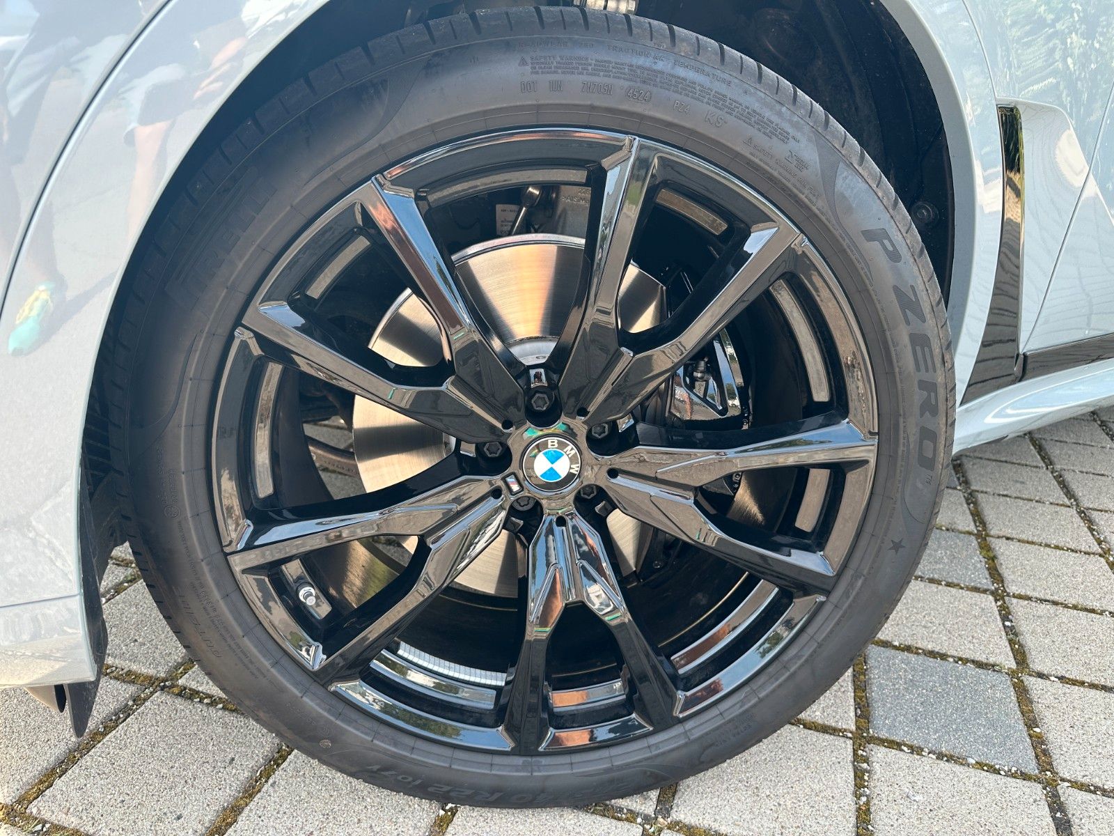 Fahrzeugabbildung BMW X7 xDr 40d M Sport AHK,HUD,SKYL,HARM,LUFT,INTLEN