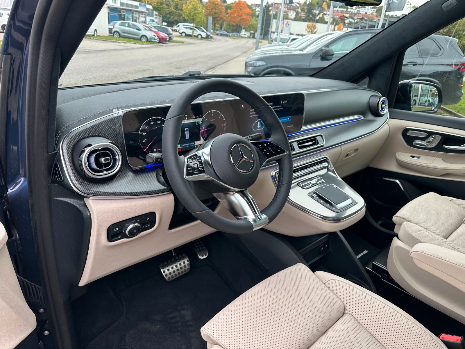Fahrzeugabbildung Mercedes-Benz V300d 4MATIC EXCLUSIVE lang DISTR,BURM,PANO,AHK.