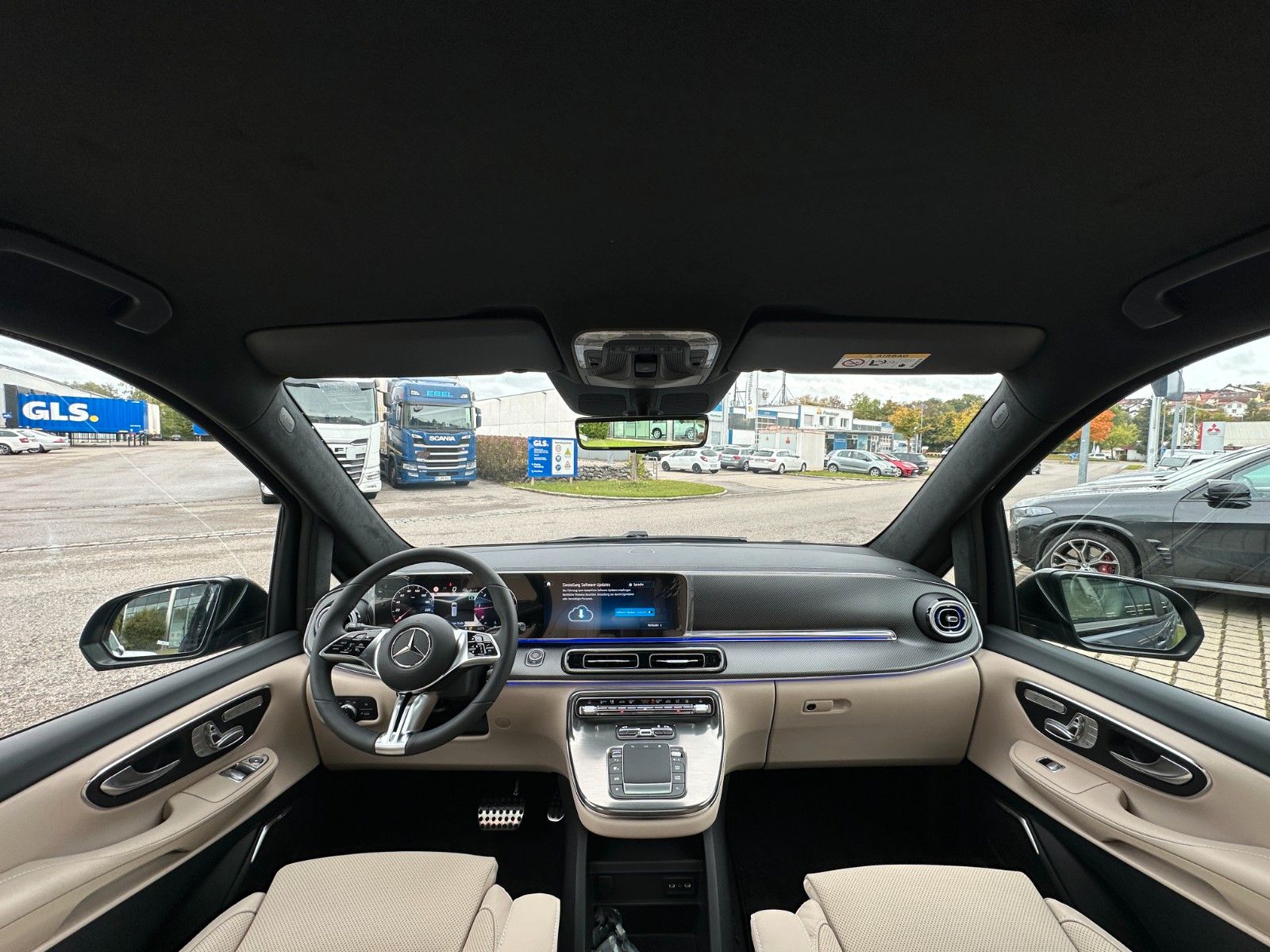 Fahrzeugabbildung Mercedes-Benz V300d 4MATIC EXCLUSIVE lang DISTR,BURM,PANO,AHK.