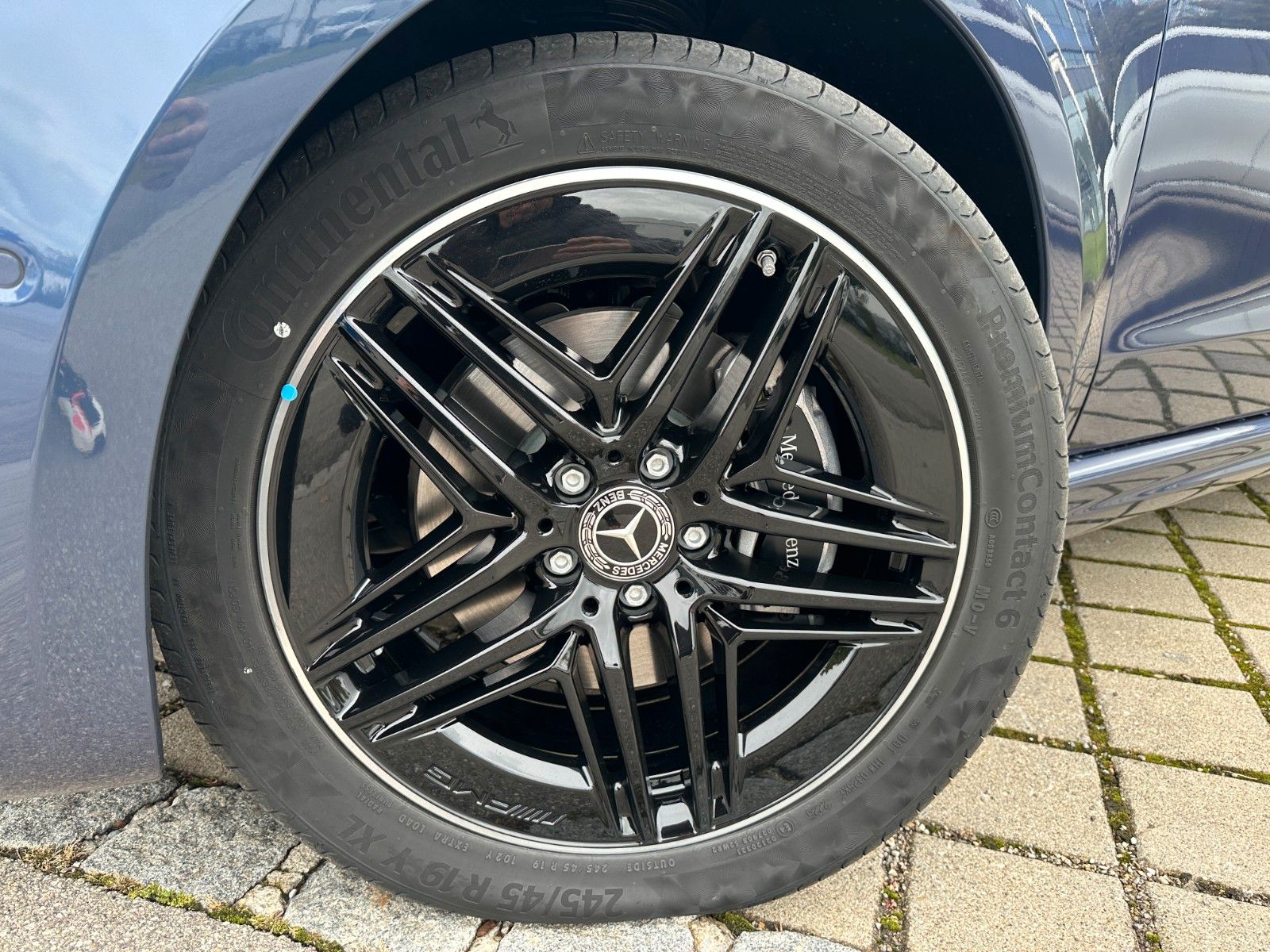 Fahrzeugabbildung Mercedes-Benz V300d 4MATIC EXCLUSIVE lang DISTR,BURM,PANO,AHK.