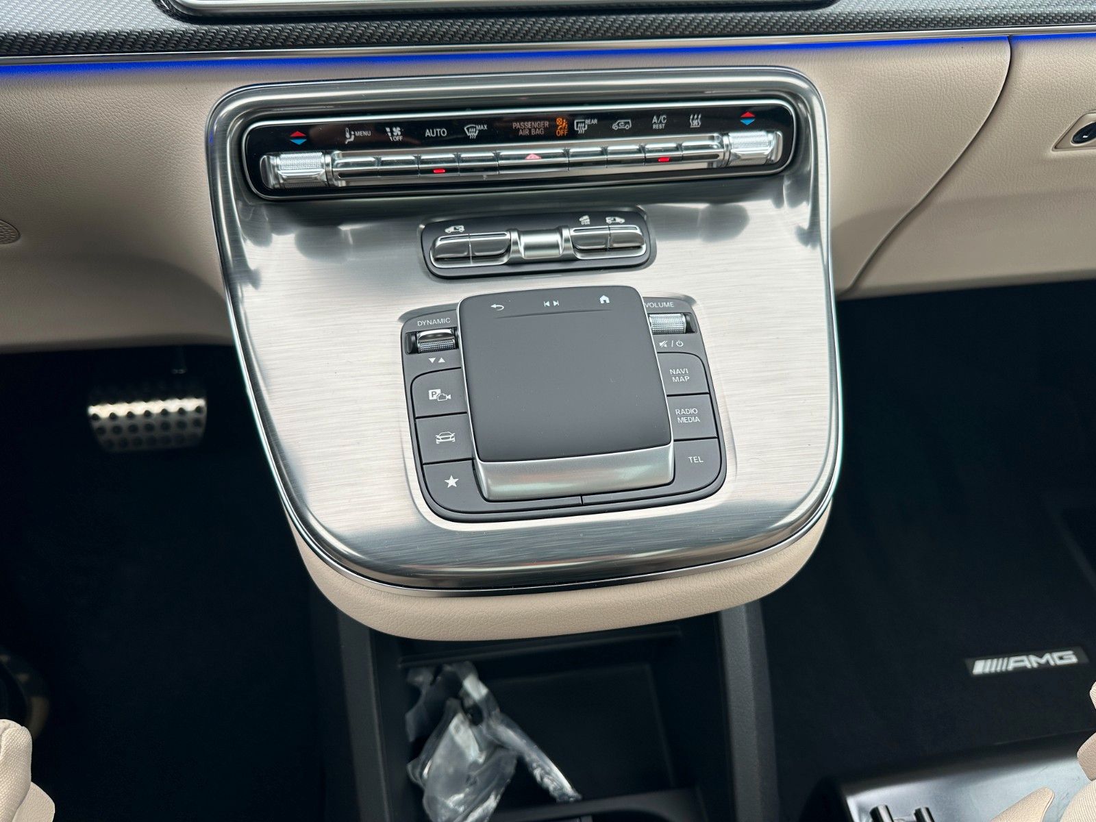 Fahrzeugabbildung Mercedes-Benz V300d 4MATIC EXCLUSIVE lang DISTR,BURM,PANO,AHK.