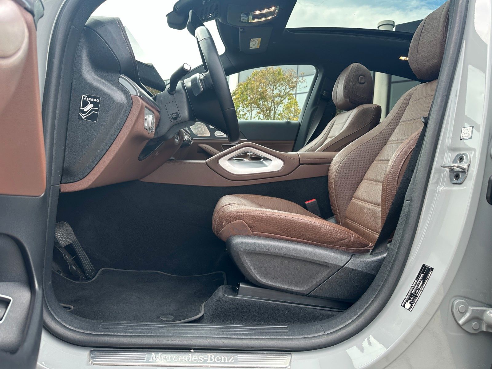 Fahrzeugabbildung Mercedes-Benz GLE 450d 4Matic Coupe AMG DISTR,HUD,PANO,LUFT,..