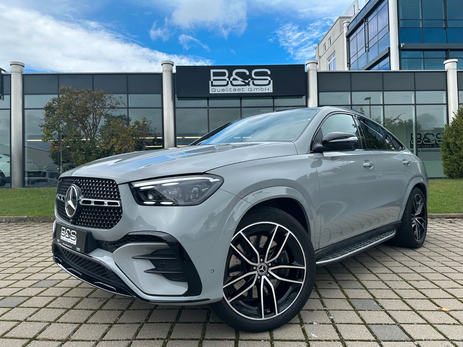 Fahrzeugabbildung Mercedes-Benz GLE 450d 4Matic Coupe AMG DISTR,HUD,PANO,LUFT,..