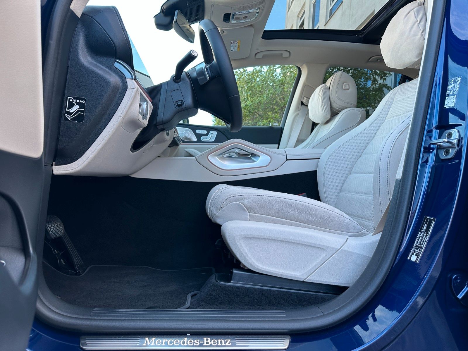 Fahrzeugabbildung Mercedes-Benz GLE 450d 4Matic AMG DISTR,HUD,PANO,LUFT,BURM,AHK