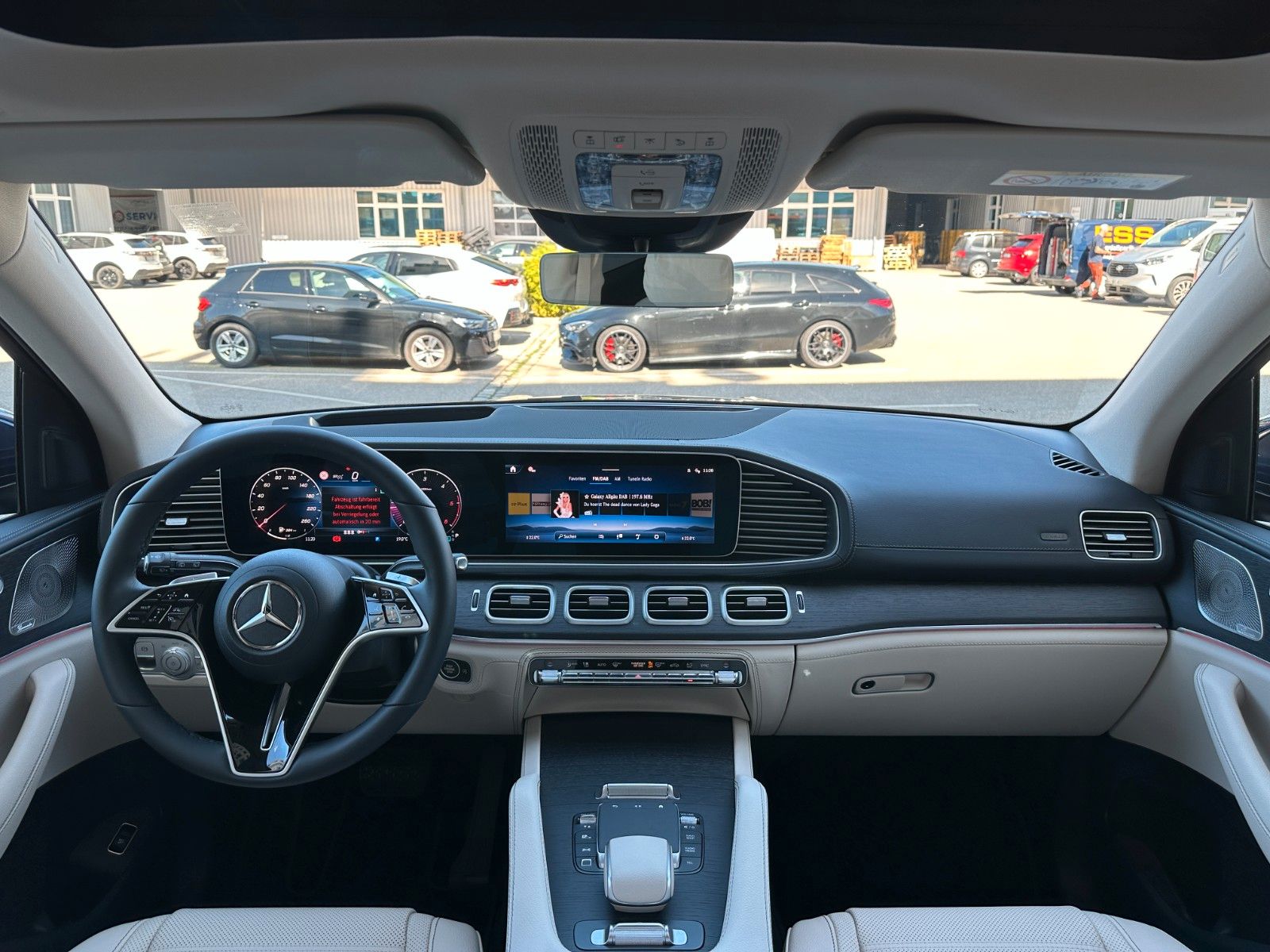 Fahrzeugabbildung Mercedes-Benz GLE 450d 4Matic AMG DISTR,HUD,PANO,LUFT,BURM,AHK