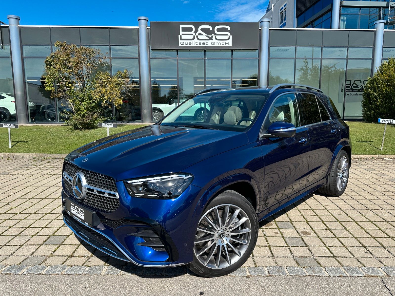 Fahrzeugabbildung Mercedes-Benz GLE 450d 4Matic AMG DISTR,HUD,PANO,LUFT,BURM,AHK