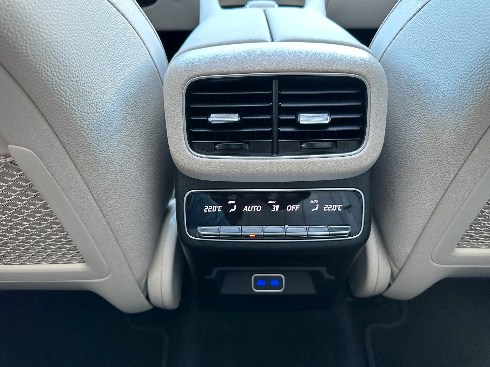 Fahrzeugabbildung Mercedes-Benz GLE 450d 4Matic AMG DISTR,HUD,PANO,LUFT,BURM,AHK