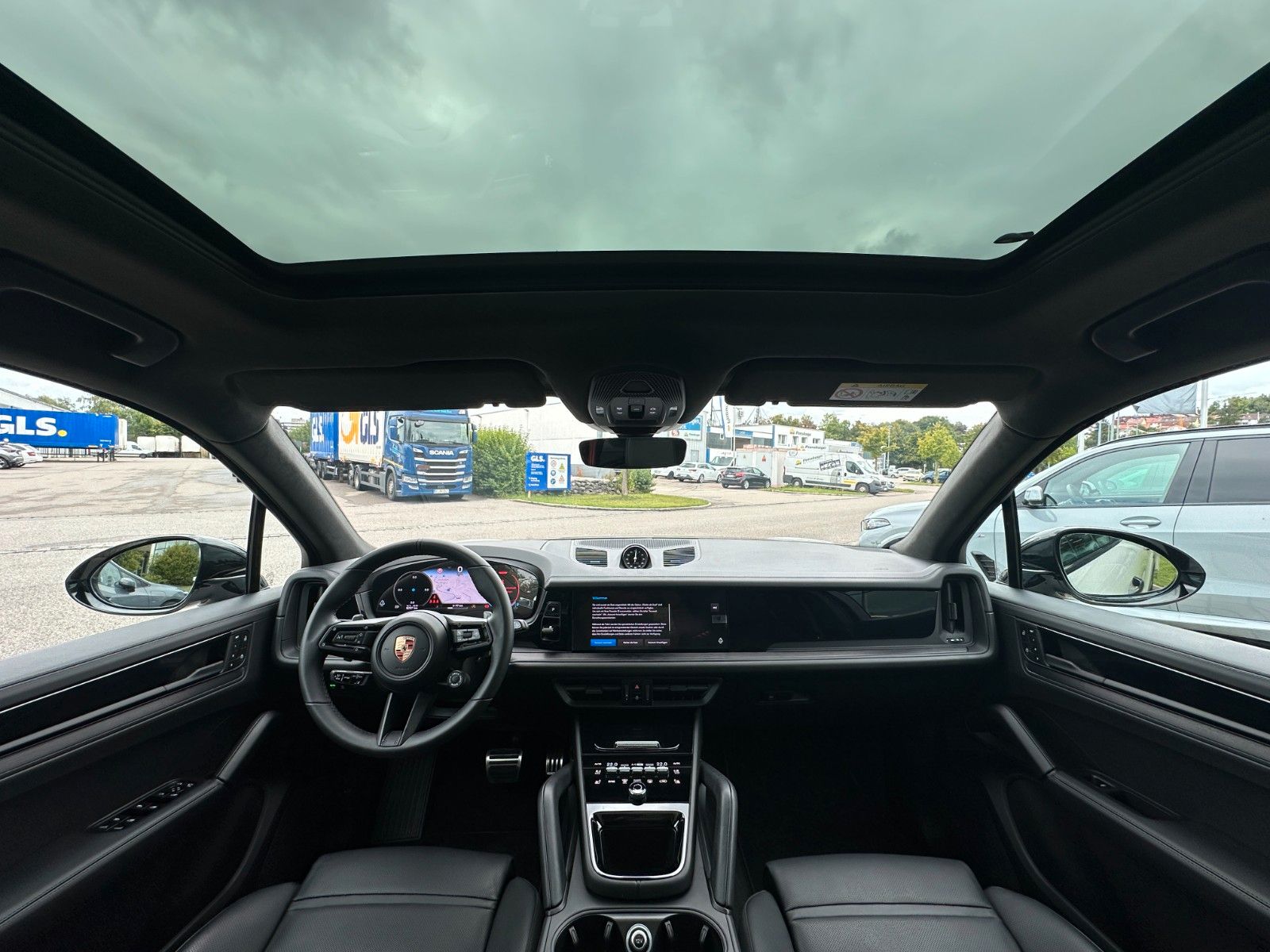 Fahrzeugabbildung Porsche Cayenne GTS ACC,PANO,BOSE,LUFT,AHK,SPORTCRP,Usw