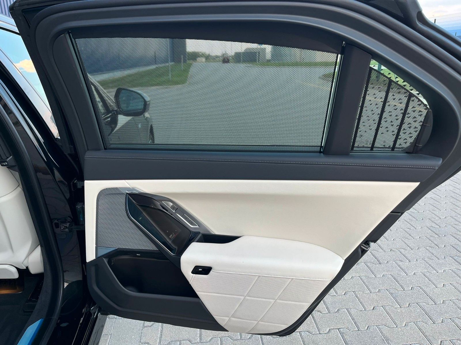 Fahrzeugabbildung BMW 740d xDrive MSport ACC,Tv,Sky,Aut.Tür,Executive.