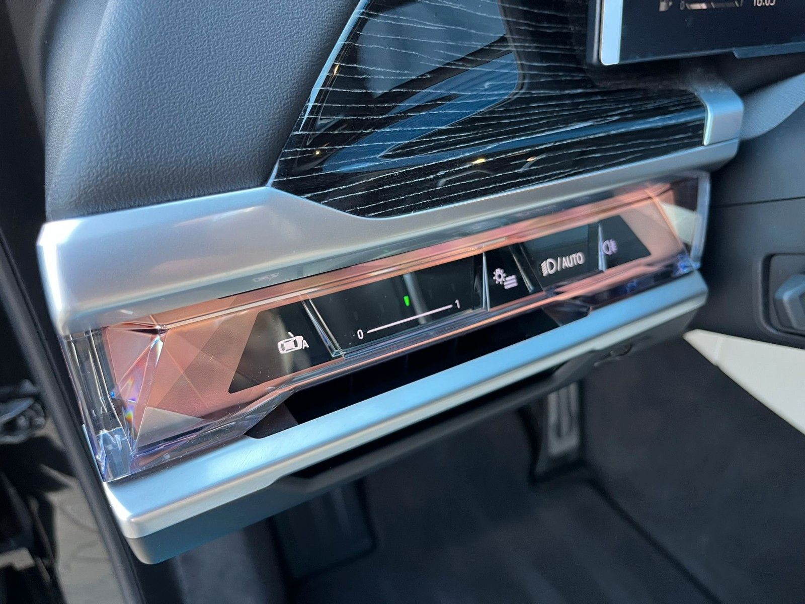 Fahrzeugabbildung BMW 740d xDrive MSport ACC,Tv,Sky,Aut.Tür,Executive.