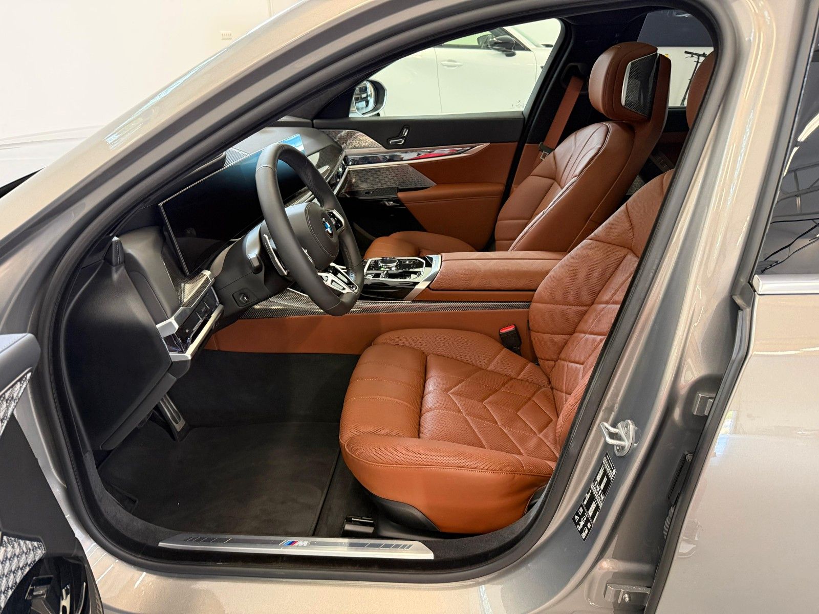 Fahrzeugabbildung BMW 740 d xDrive M Sport |VOLL |MWST AUSWB |