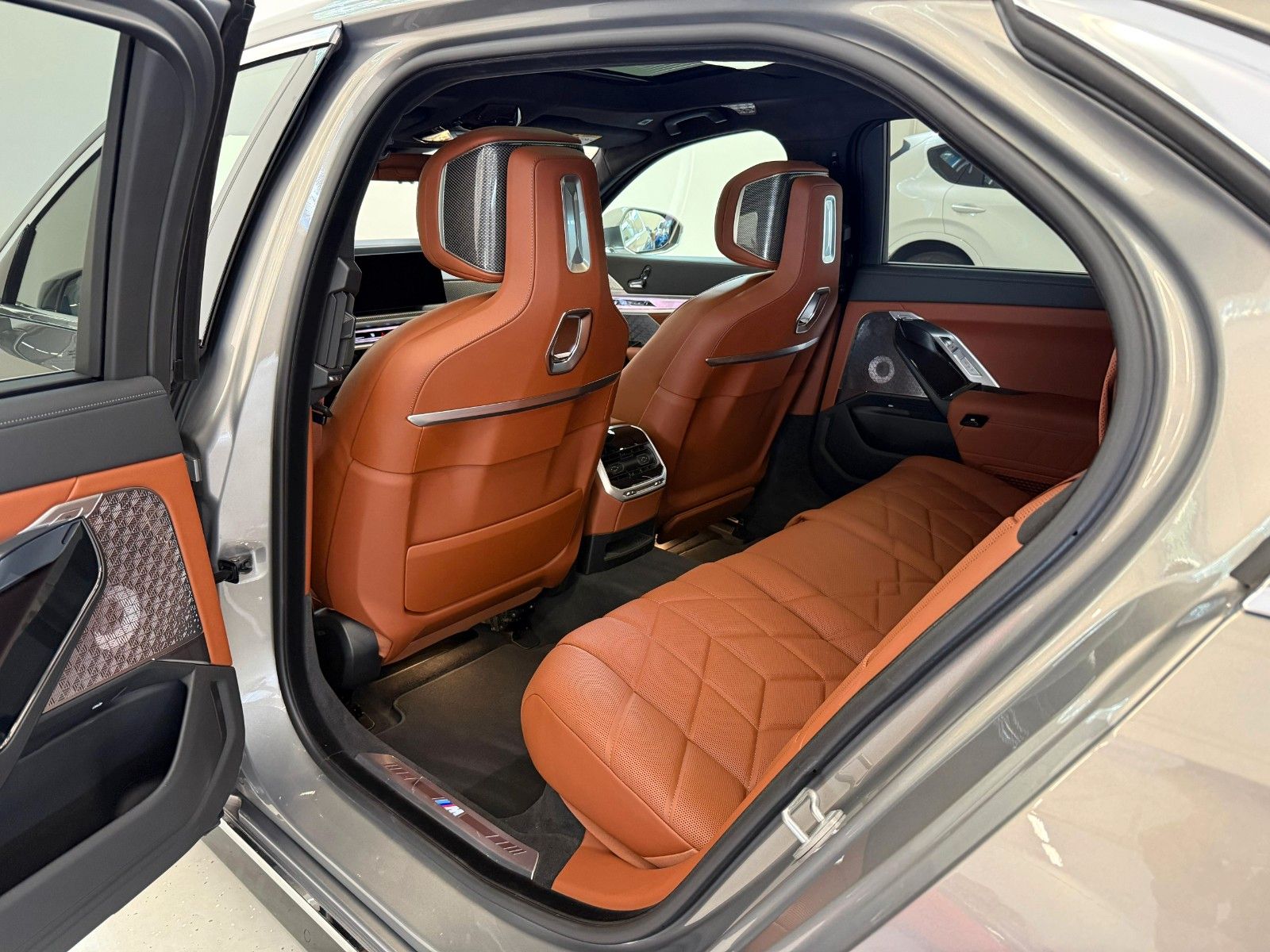 Fahrzeugabbildung BMW 740 d xDrive M Sport |VOLL |MWST AUSWB |